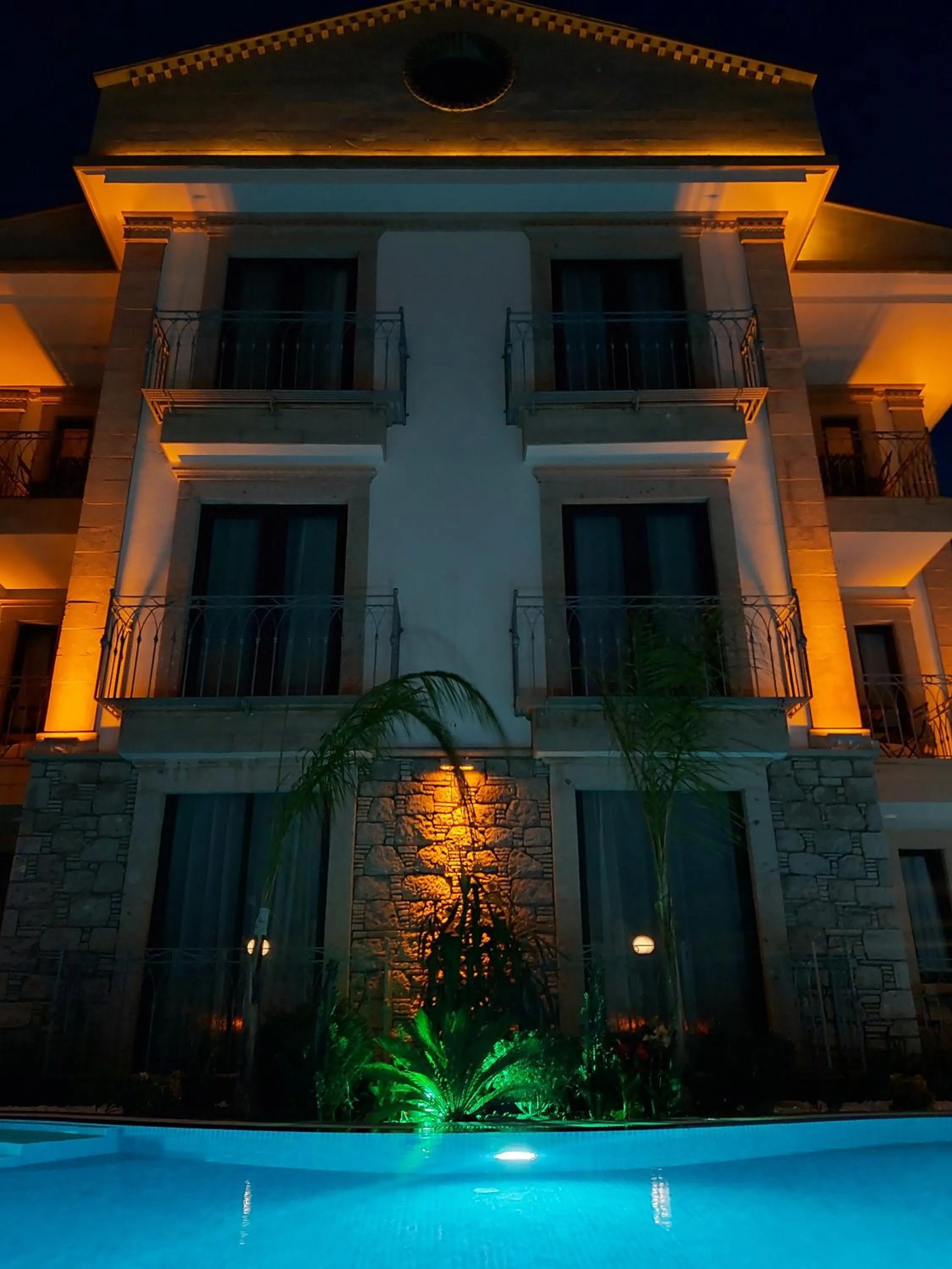 Property building in Sukha Cunda Otel