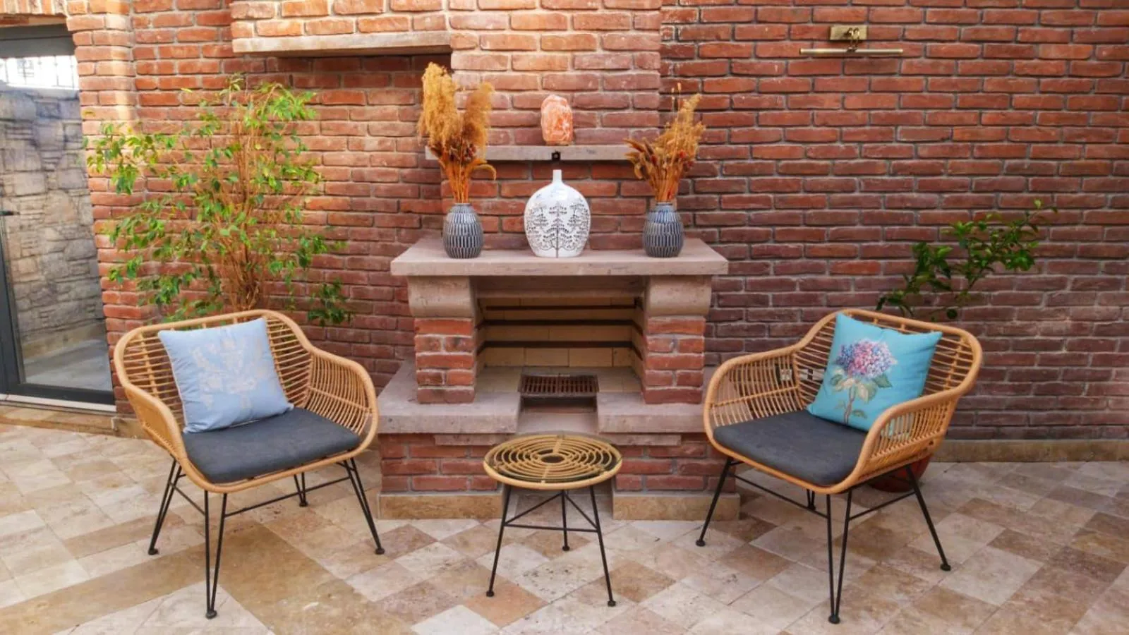 Seating area in Sukha Cunda Otel