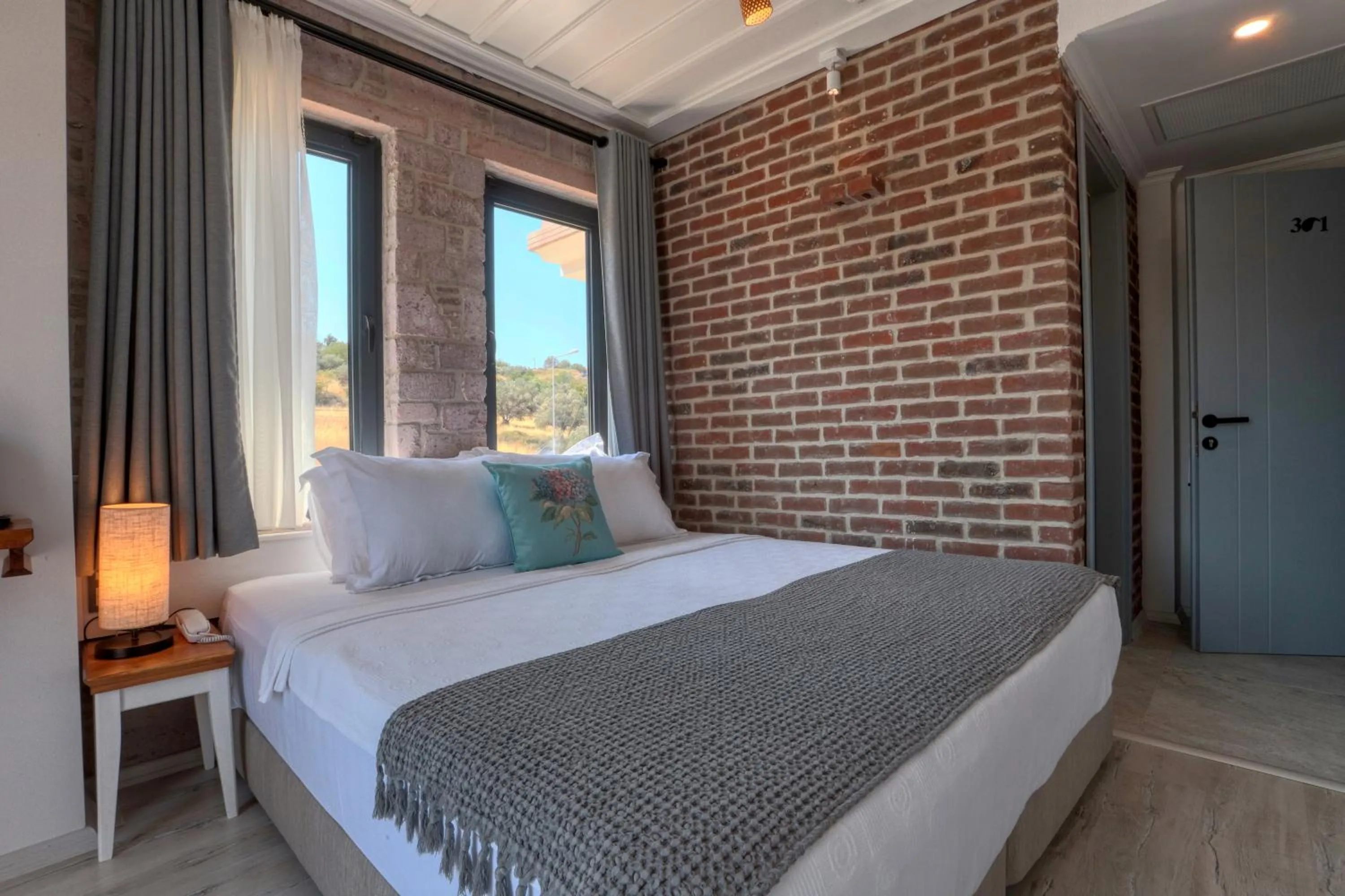 Bed in Sukha Cunda Otel