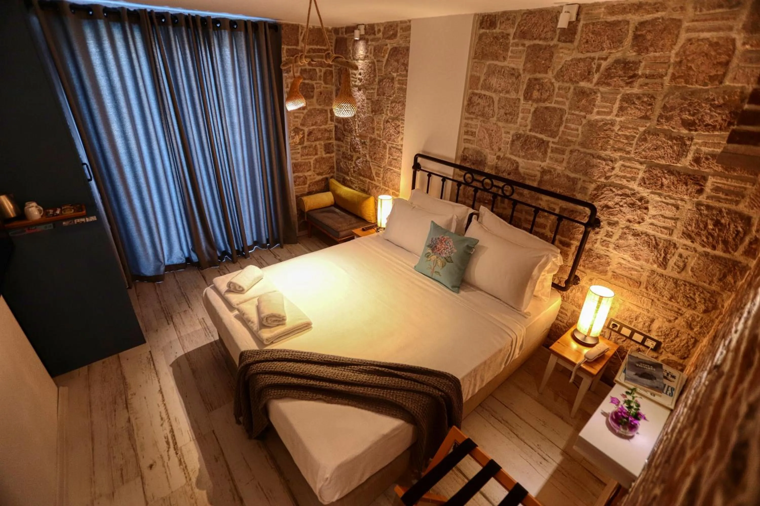 Bed in Sukha Cunda Otel