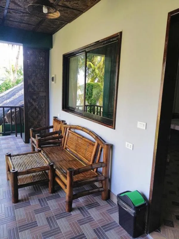 Eddie`s Beach Resort Siargao