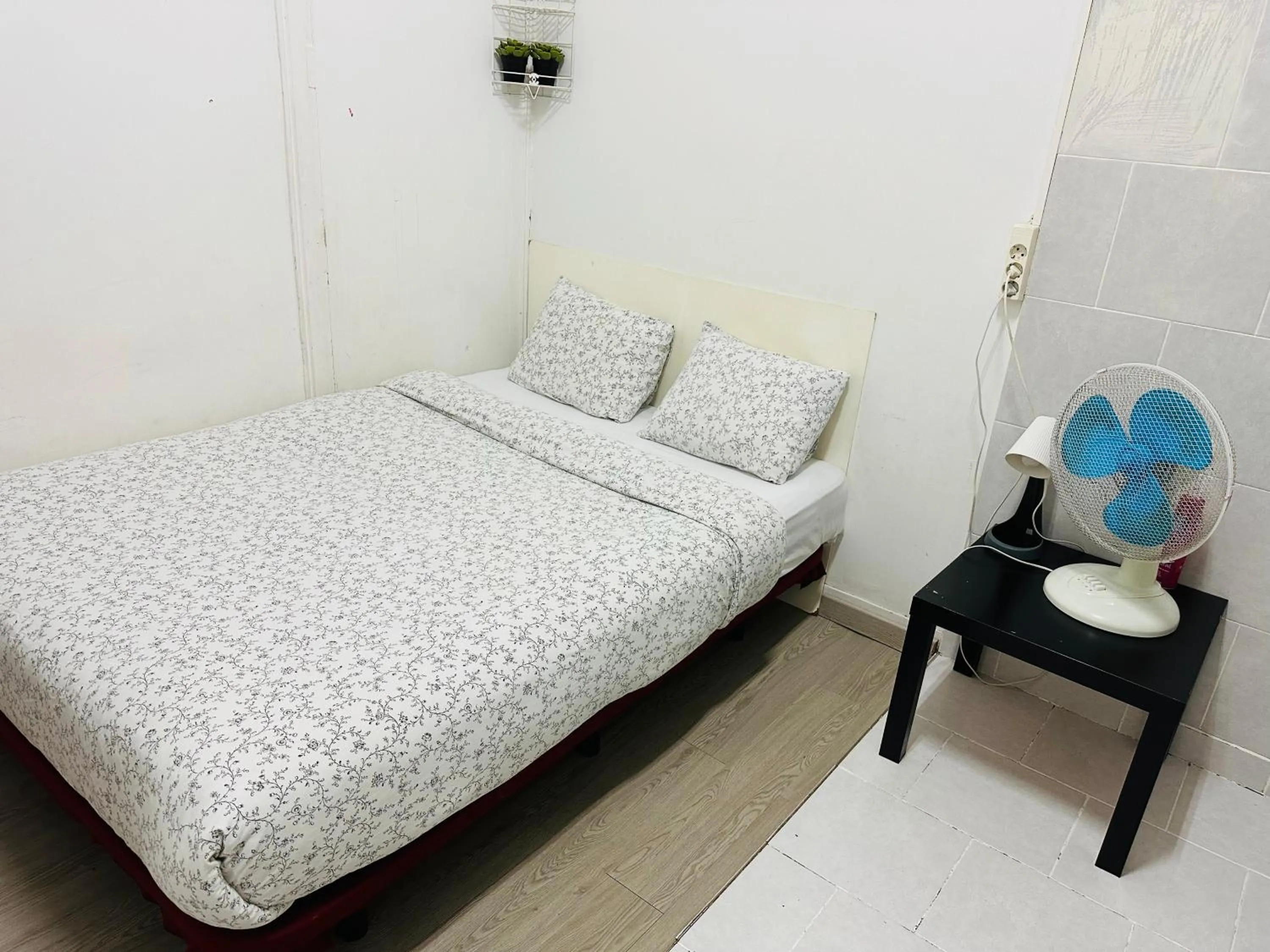 Bed in Charming episode