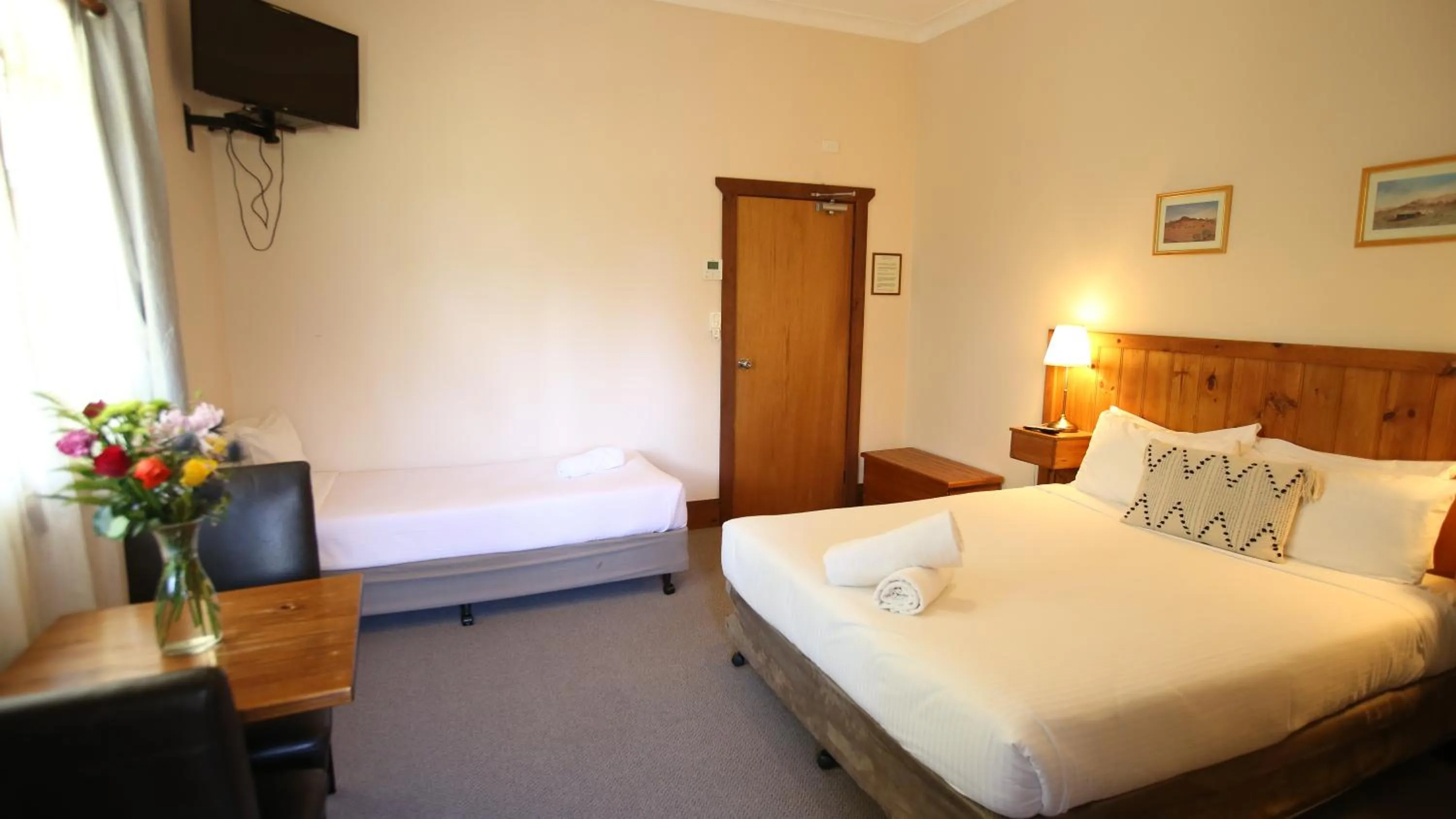 Bed in Belgravia Mountain Guest House