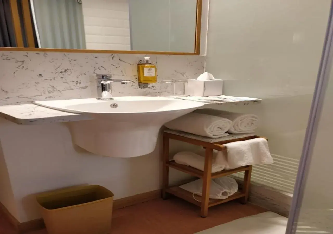 Standard Room with Two Single Beds in Holiday Inn Express Bengaluru Whitefield ITPL by IHG Standard Room with Two Single Beds in Holiday Inn Express Bengaluru Whitefield ITPL by IHG