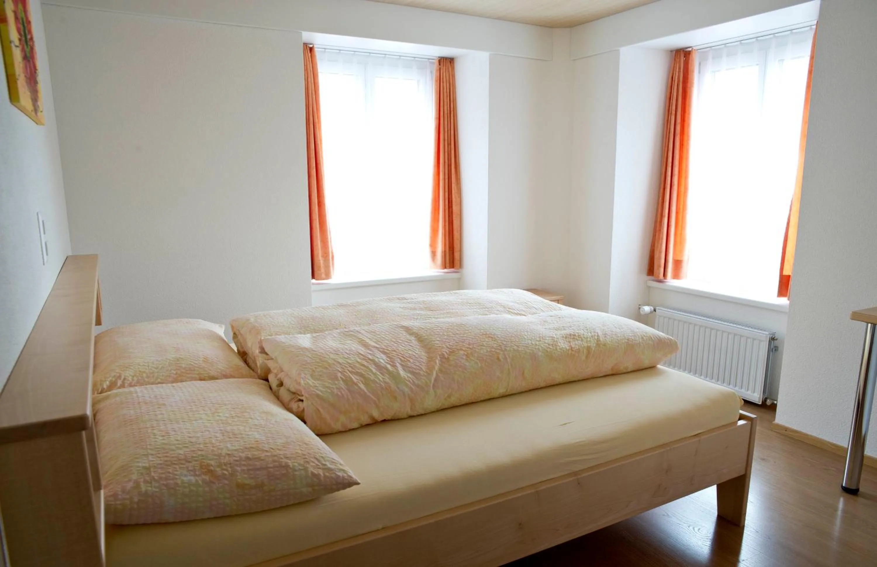 Bedroom, Bed in Hotel Alpina