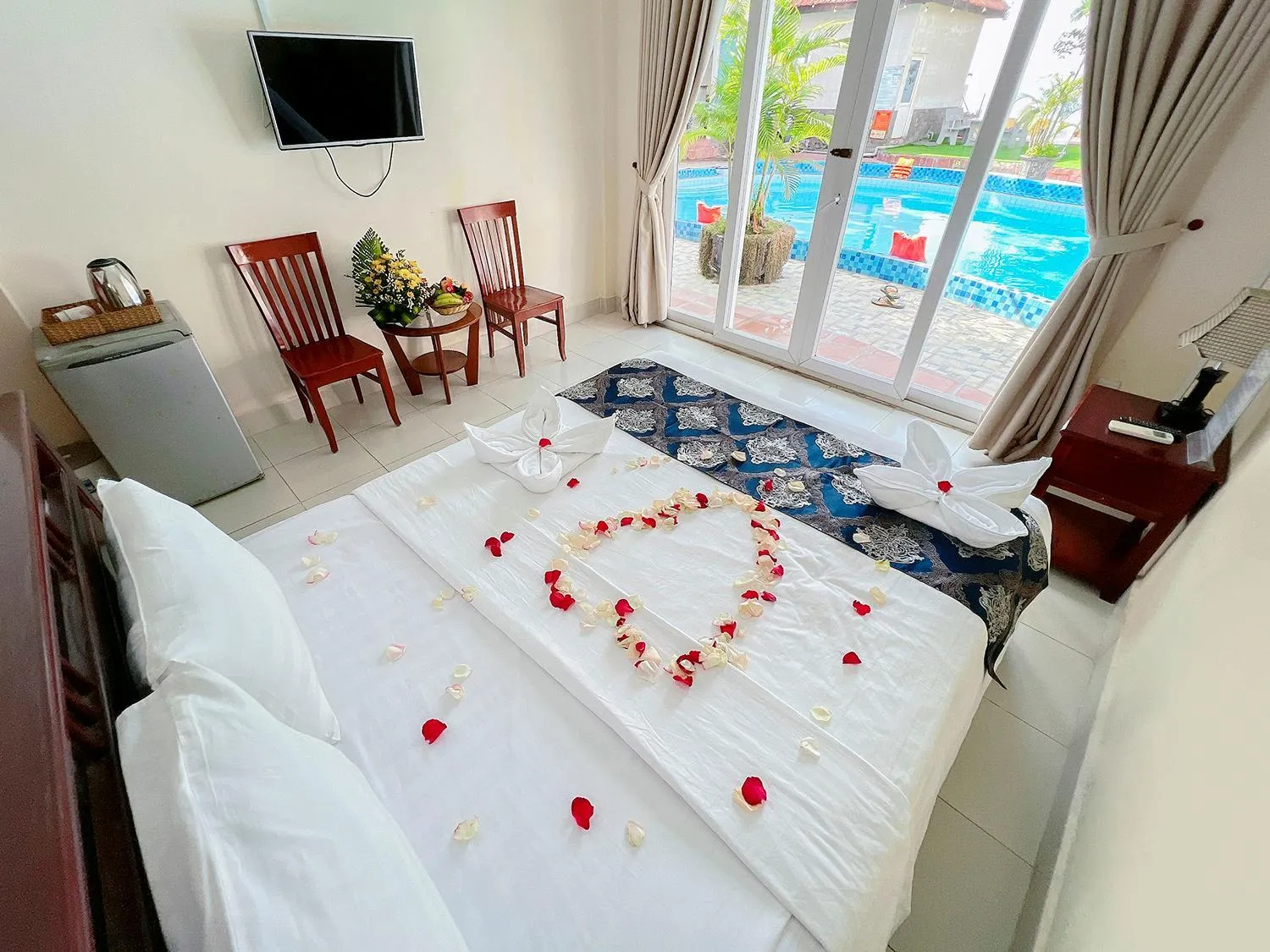 Bed in Sand Beach Resort