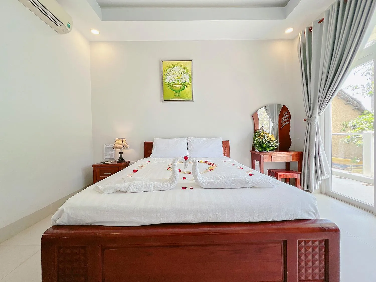 Bed in Sand Beach Resort