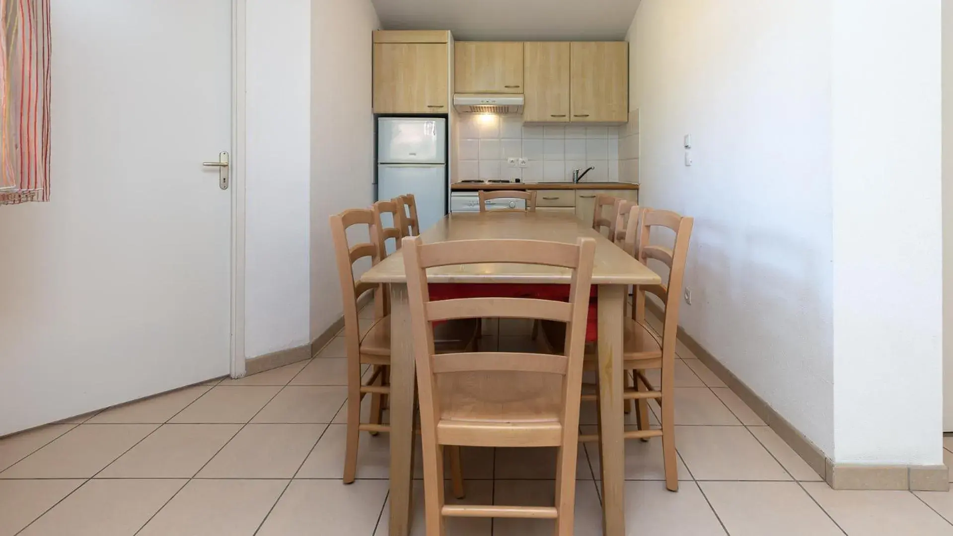 House (8 Person) in Vacancéole - L'Allée des Dunes - Ondres Plage House (8 Person) in Vacancéole - L'Allée des Dunes - Ondres Plage