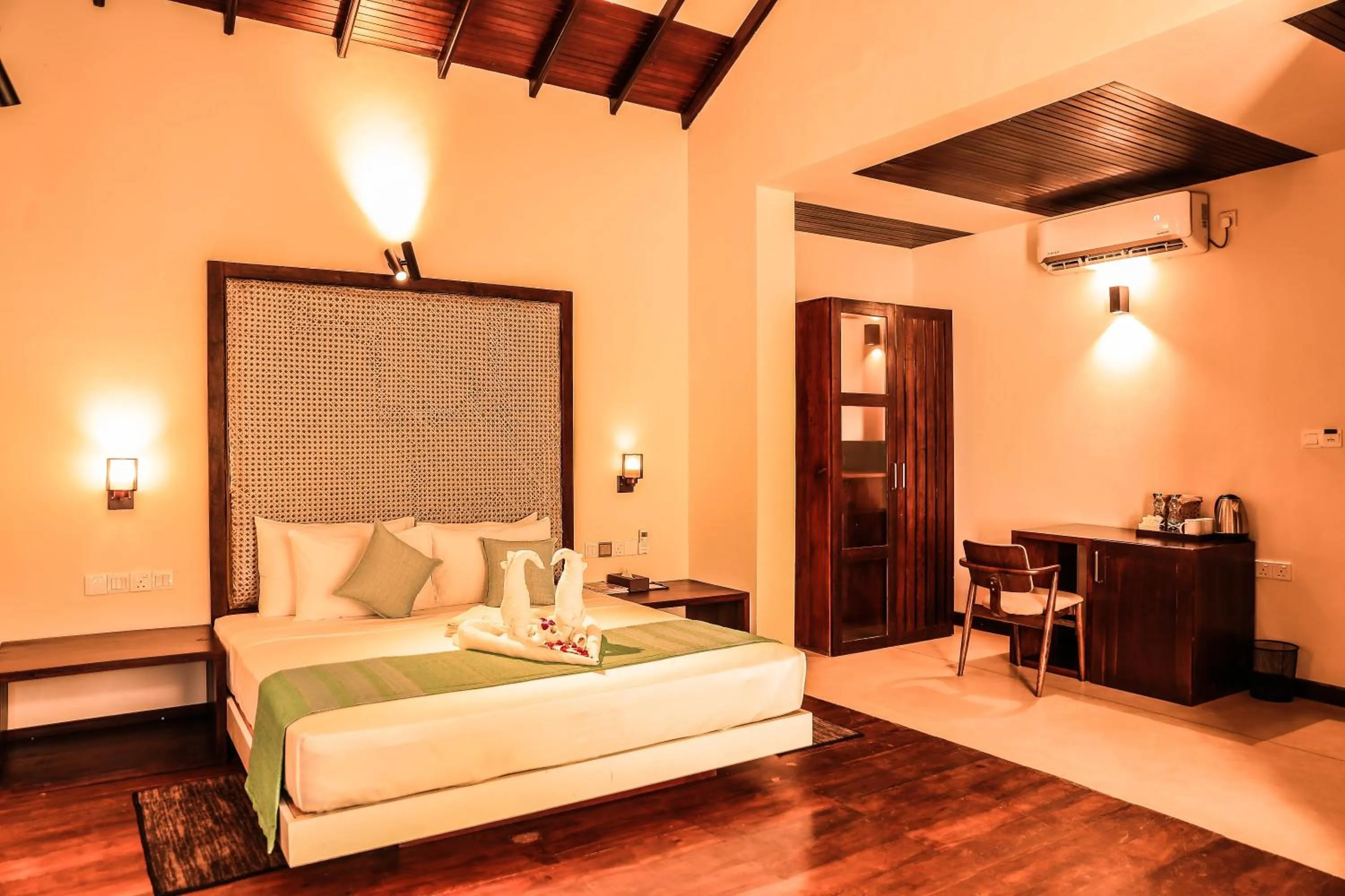 Photo of the whole room, Bed in Seahorse Hotel & Spa