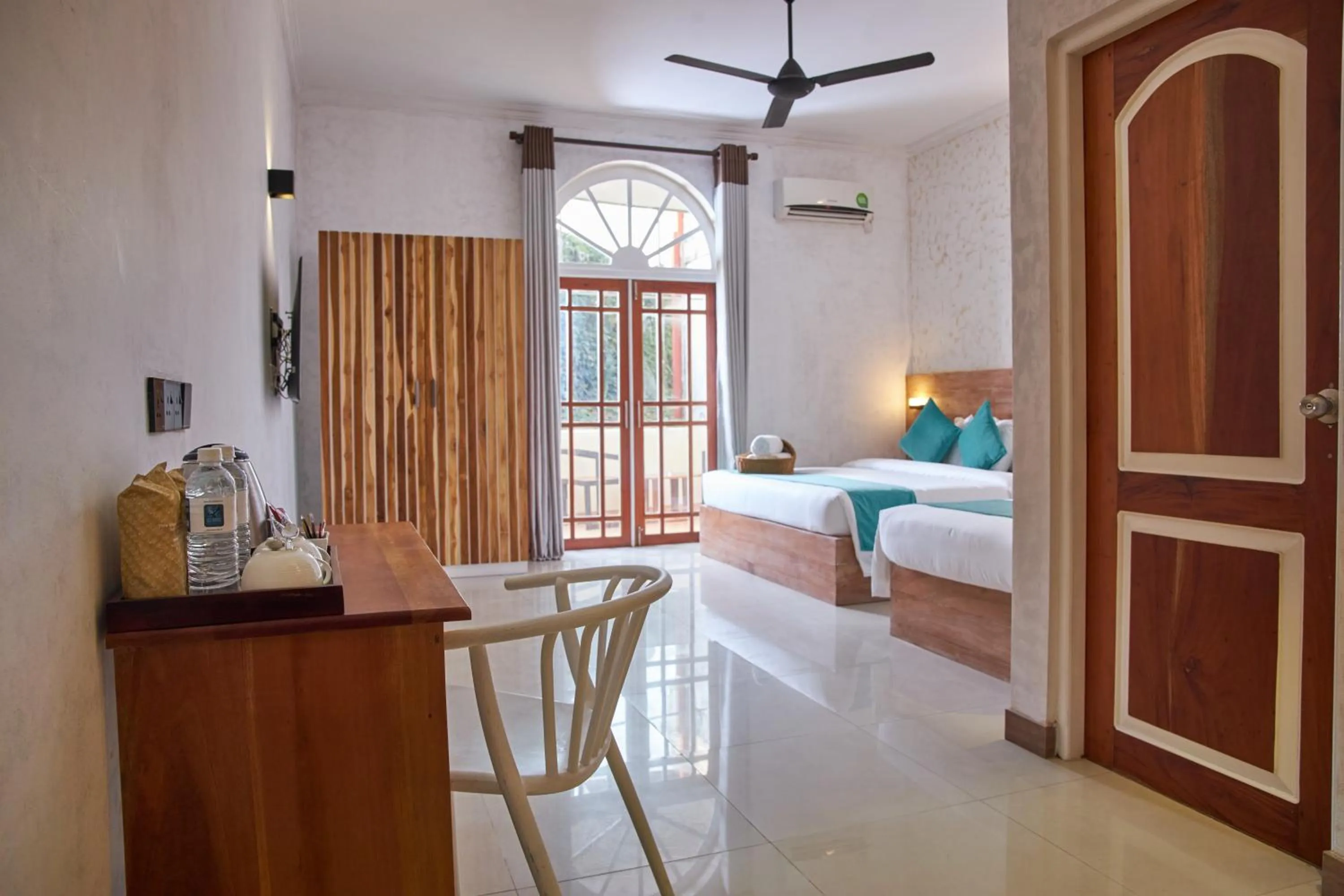 View (from property/room), Bed in Seahorse Hotel & Spa