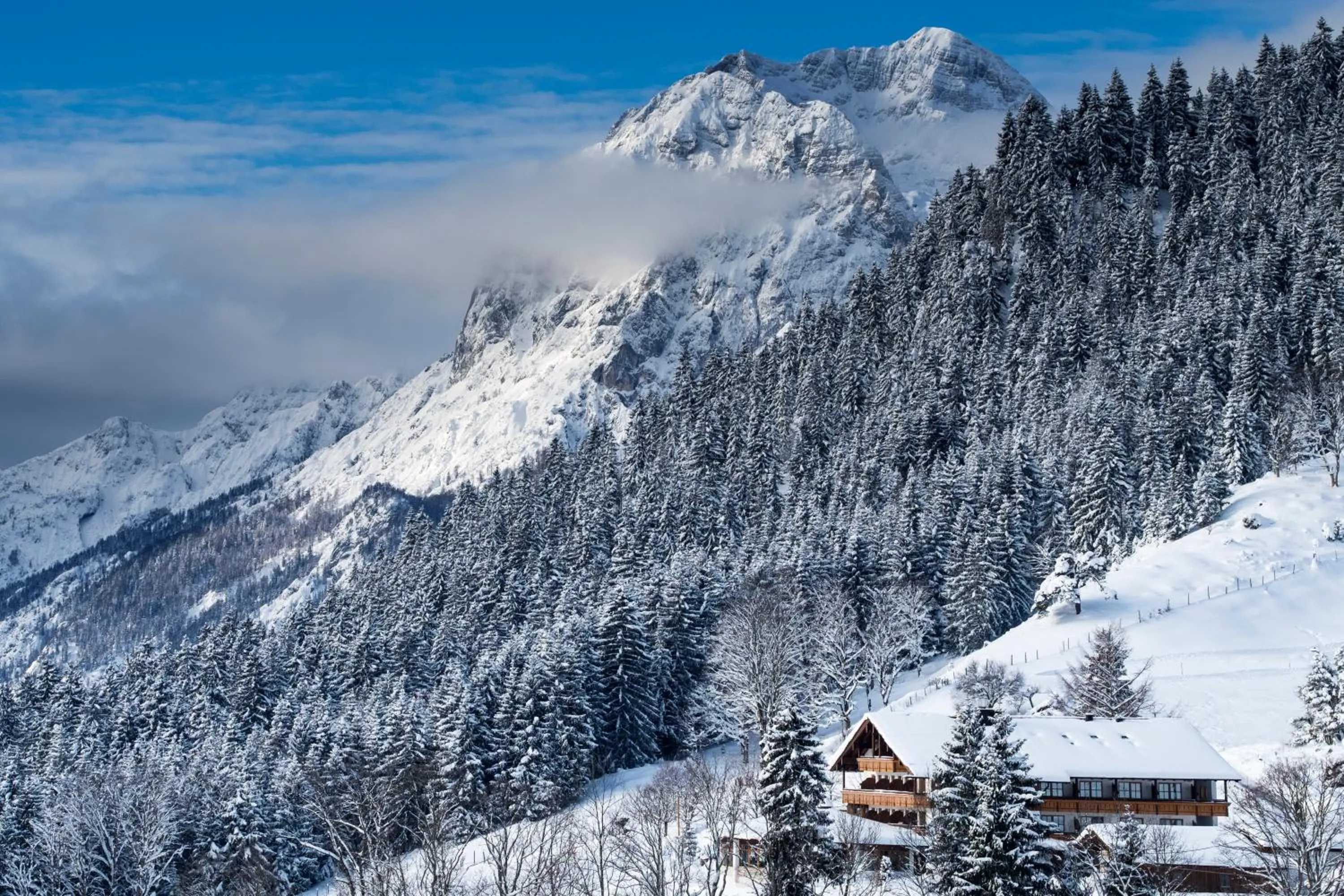 Property building in Hotel-Gasthof Nutzkaser