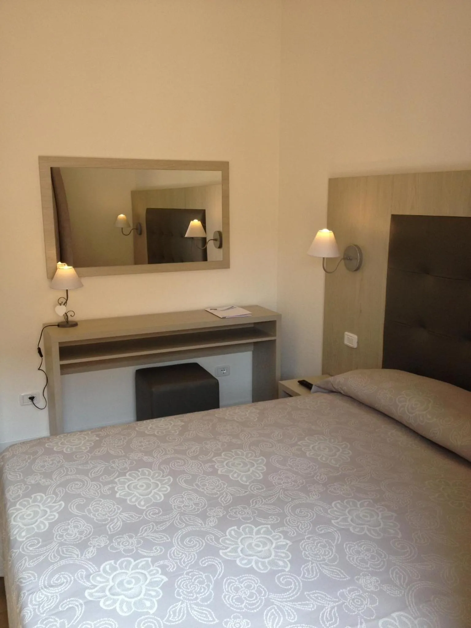 Bedroom, Bed in Hotel Lucerna