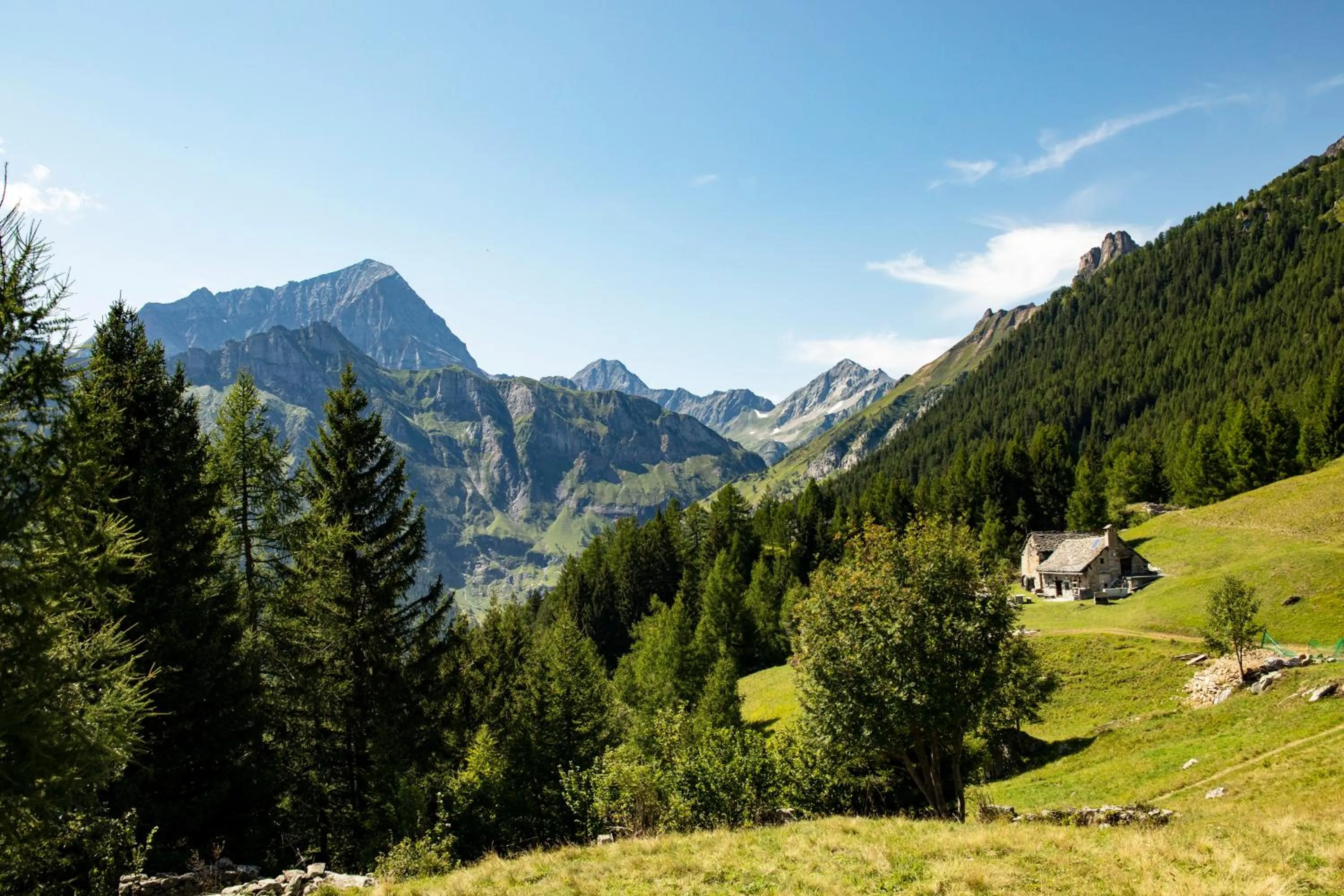 Hiking in Albergo Ristorante Cuccini
