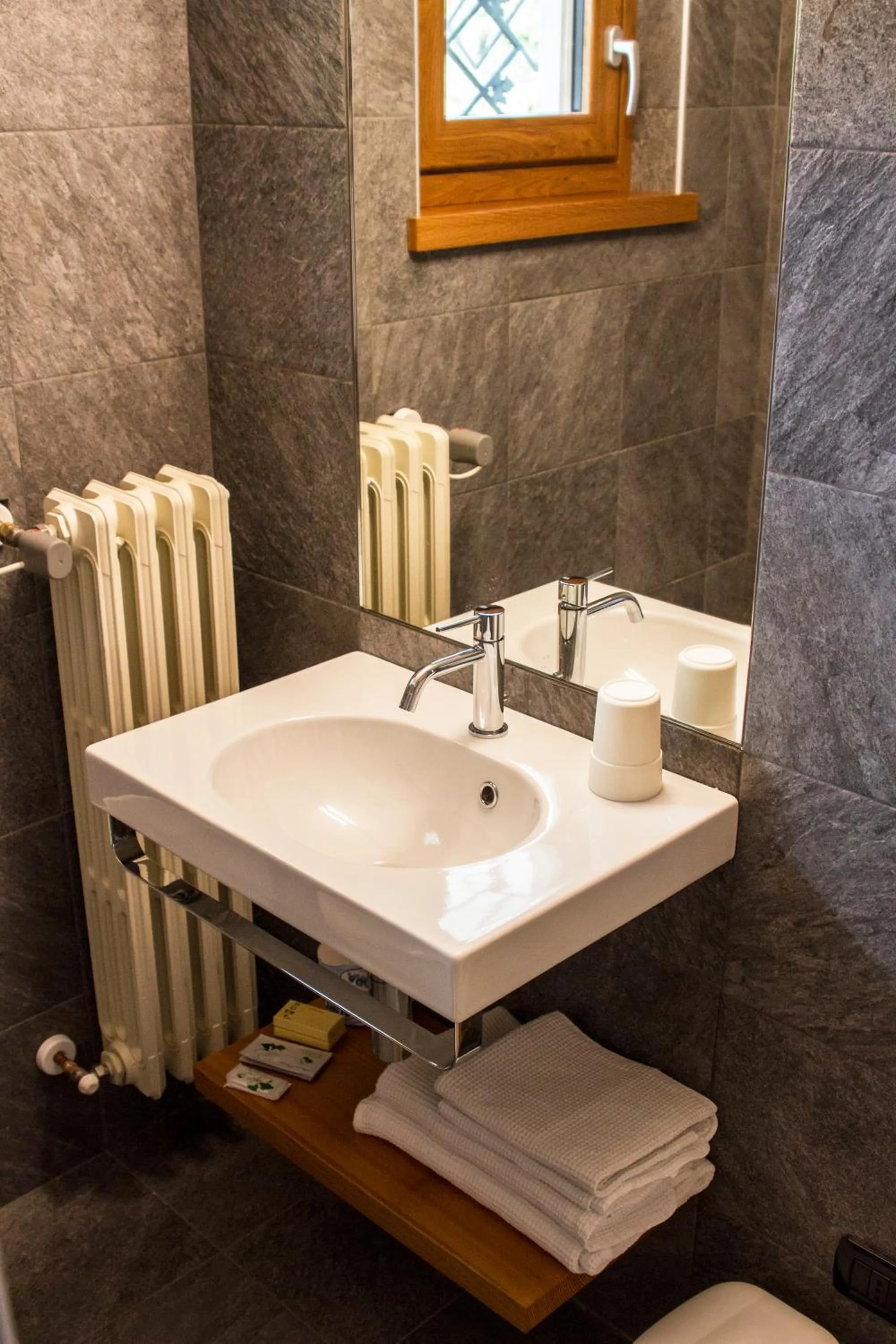 Bathroom in Albergo Ristorante Cuccini