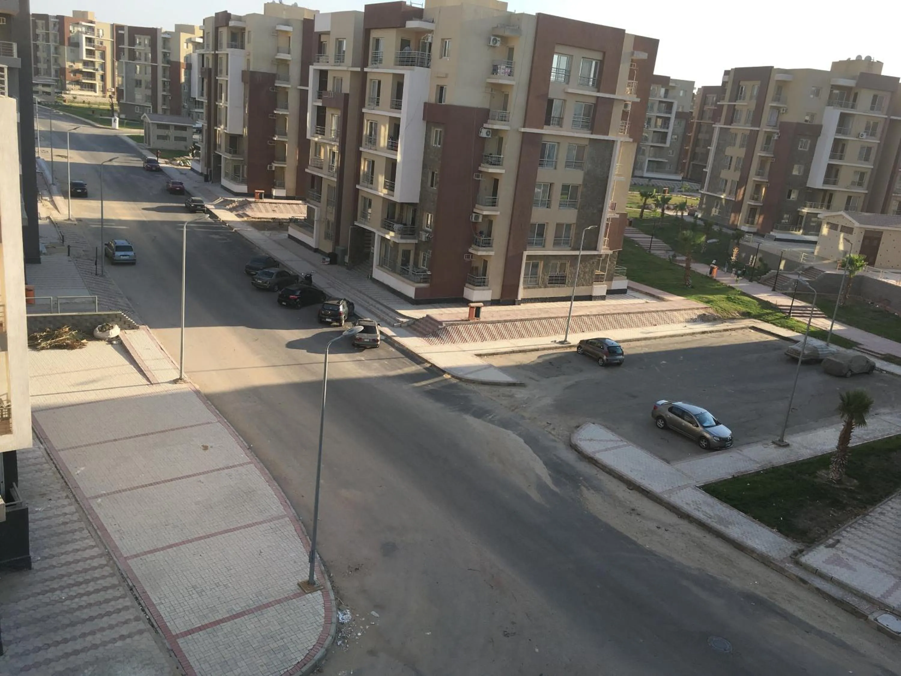 Property building in Qronful