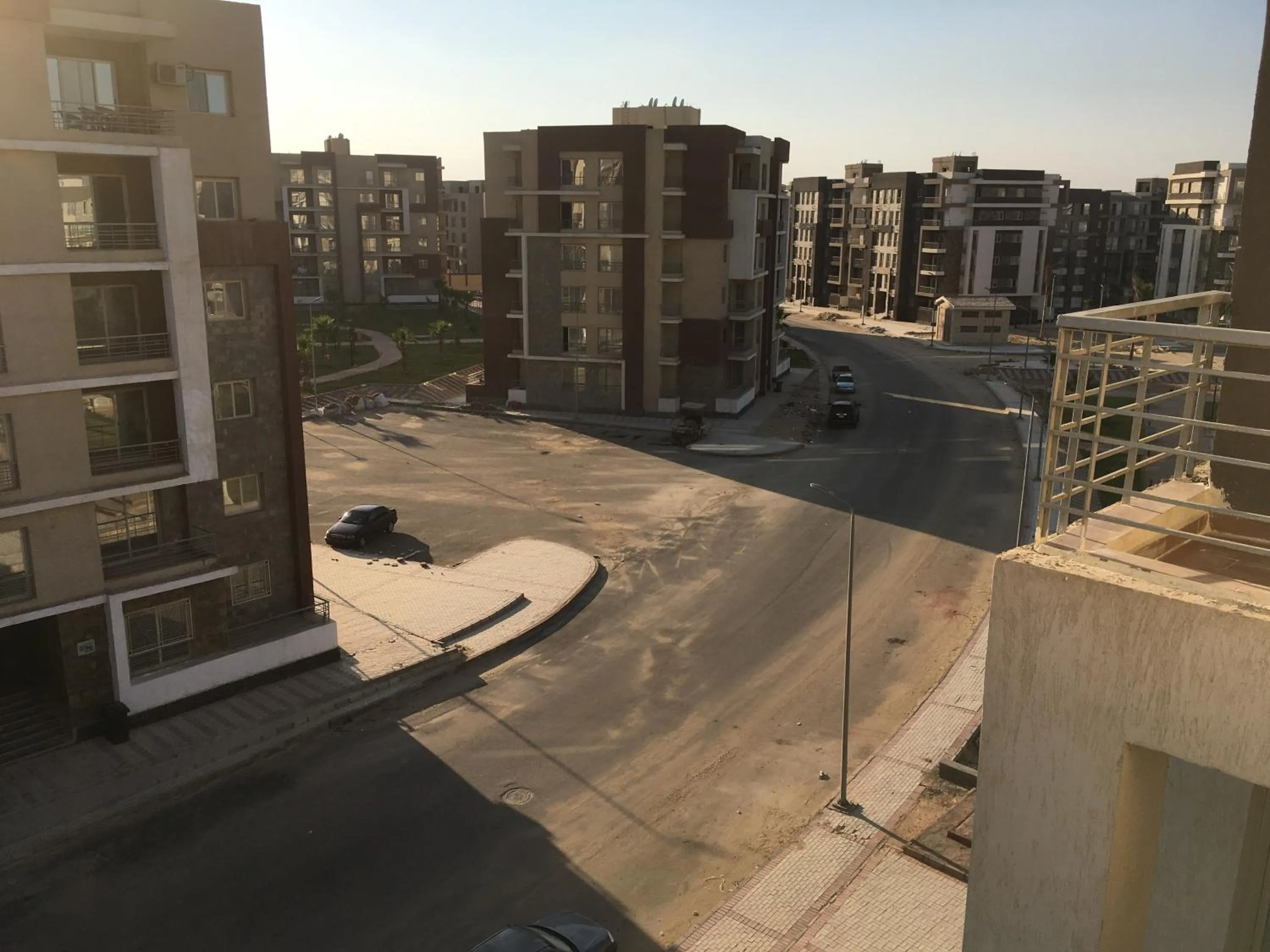 Property building in Qronful