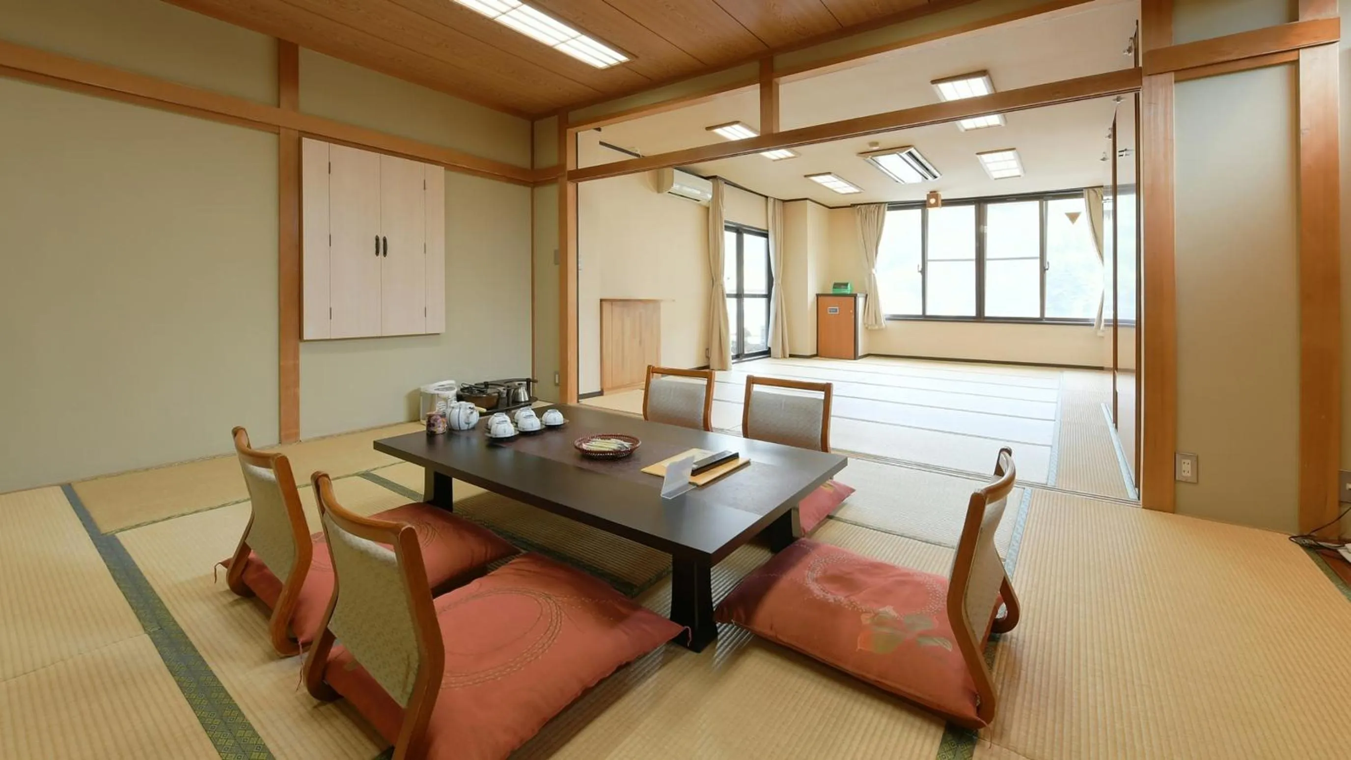 Internal: Not applicable to any particular room in Hotel Koryu