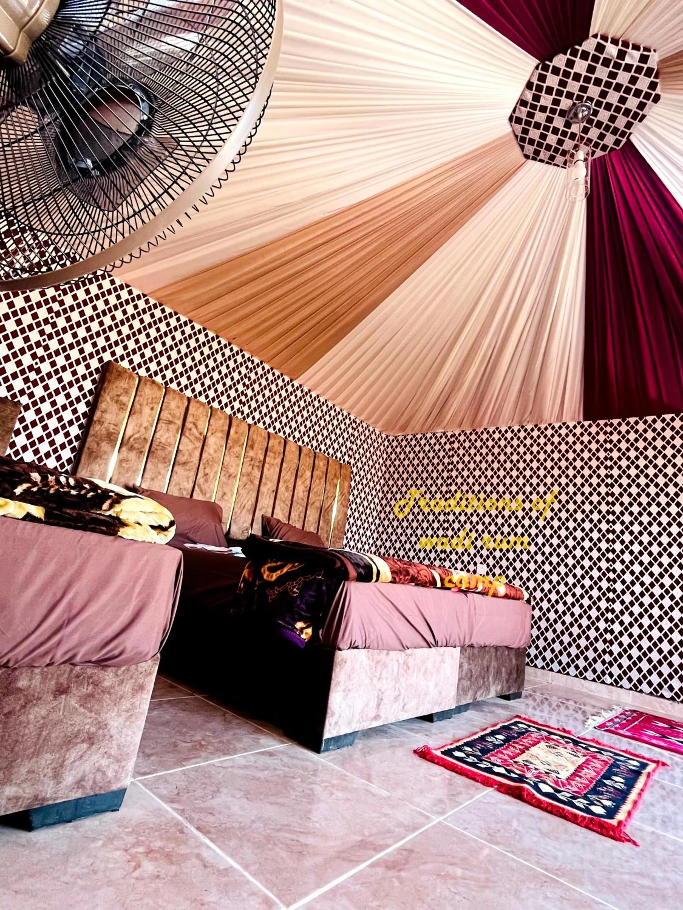 Traditions of Wadi Rum camp & jeep tour