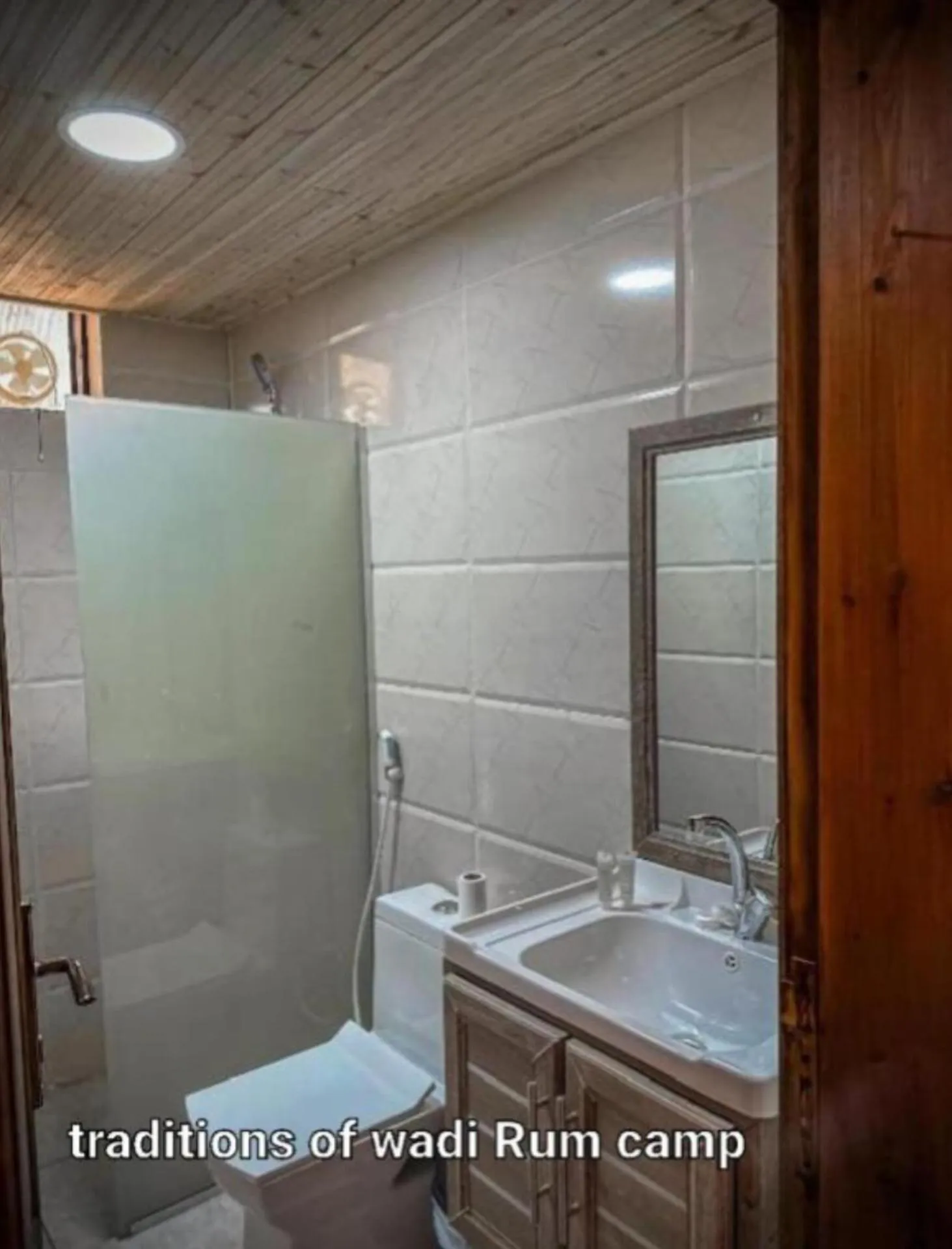 Traditions of Wadi Rum camp & jeep tour