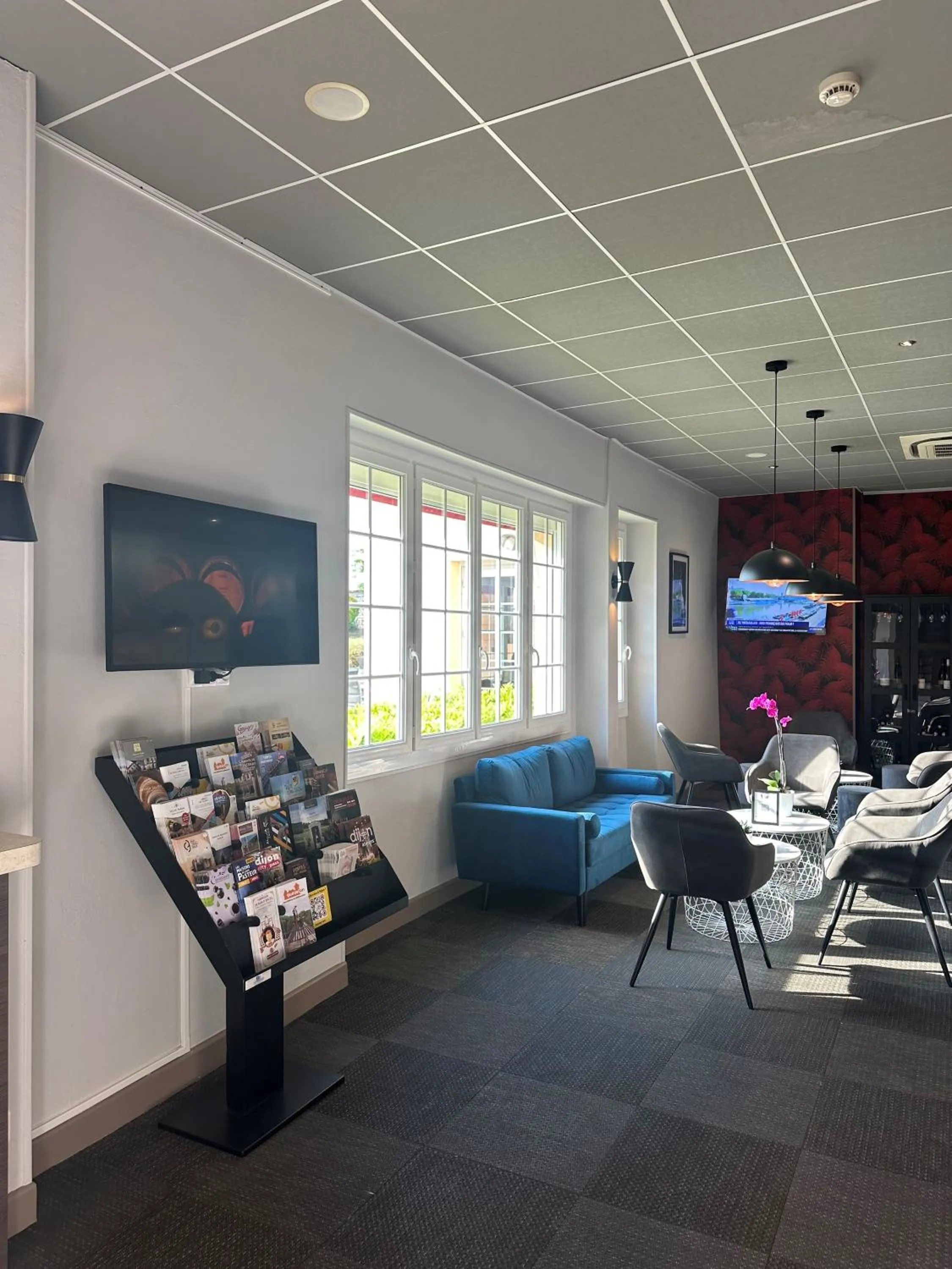 Living room in La Bonbonniere - Sure Hotel Collection by Best Western