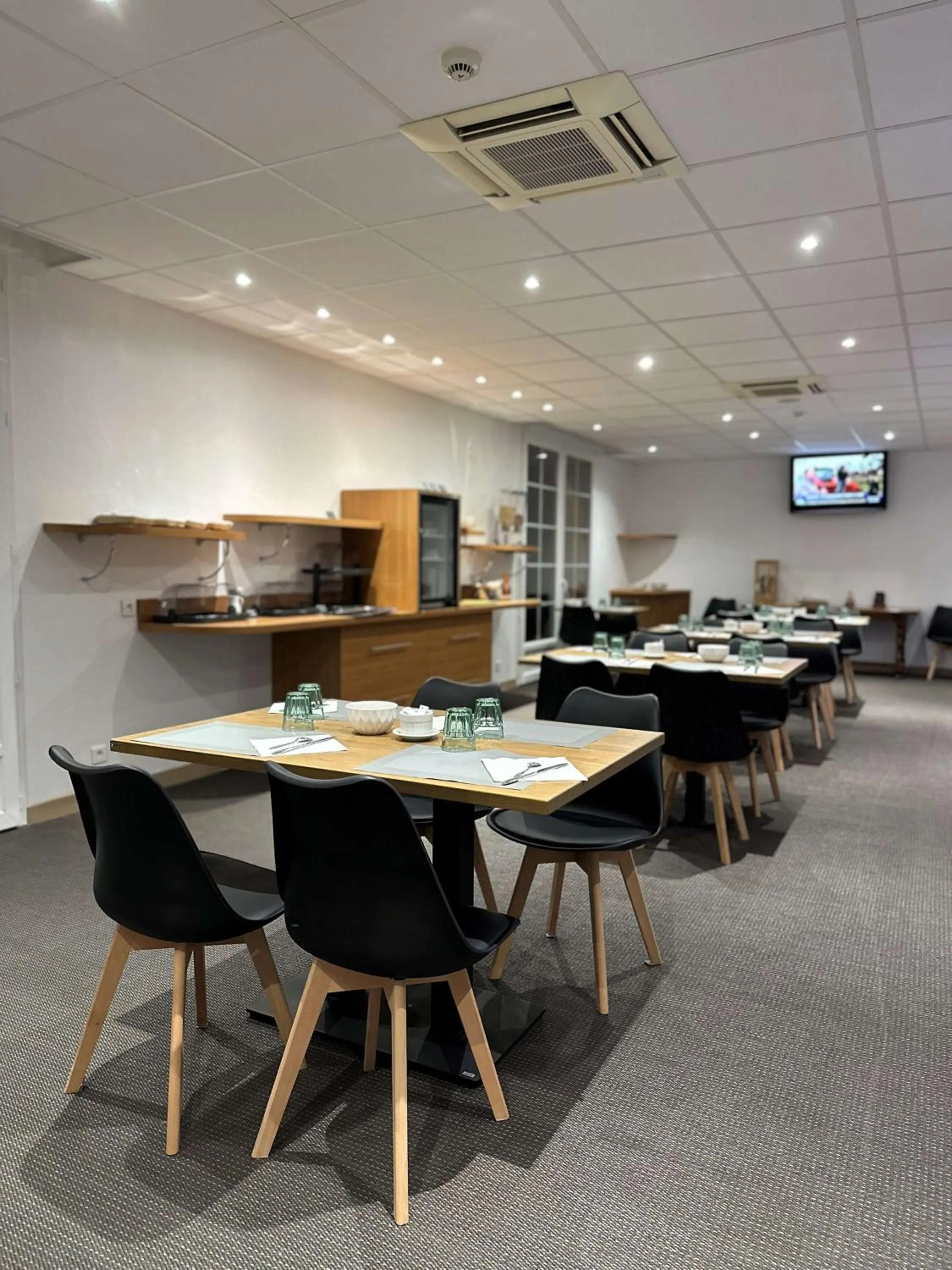 Breakfast in La Bonbonniere - Sure Hotel Collection by Best Western