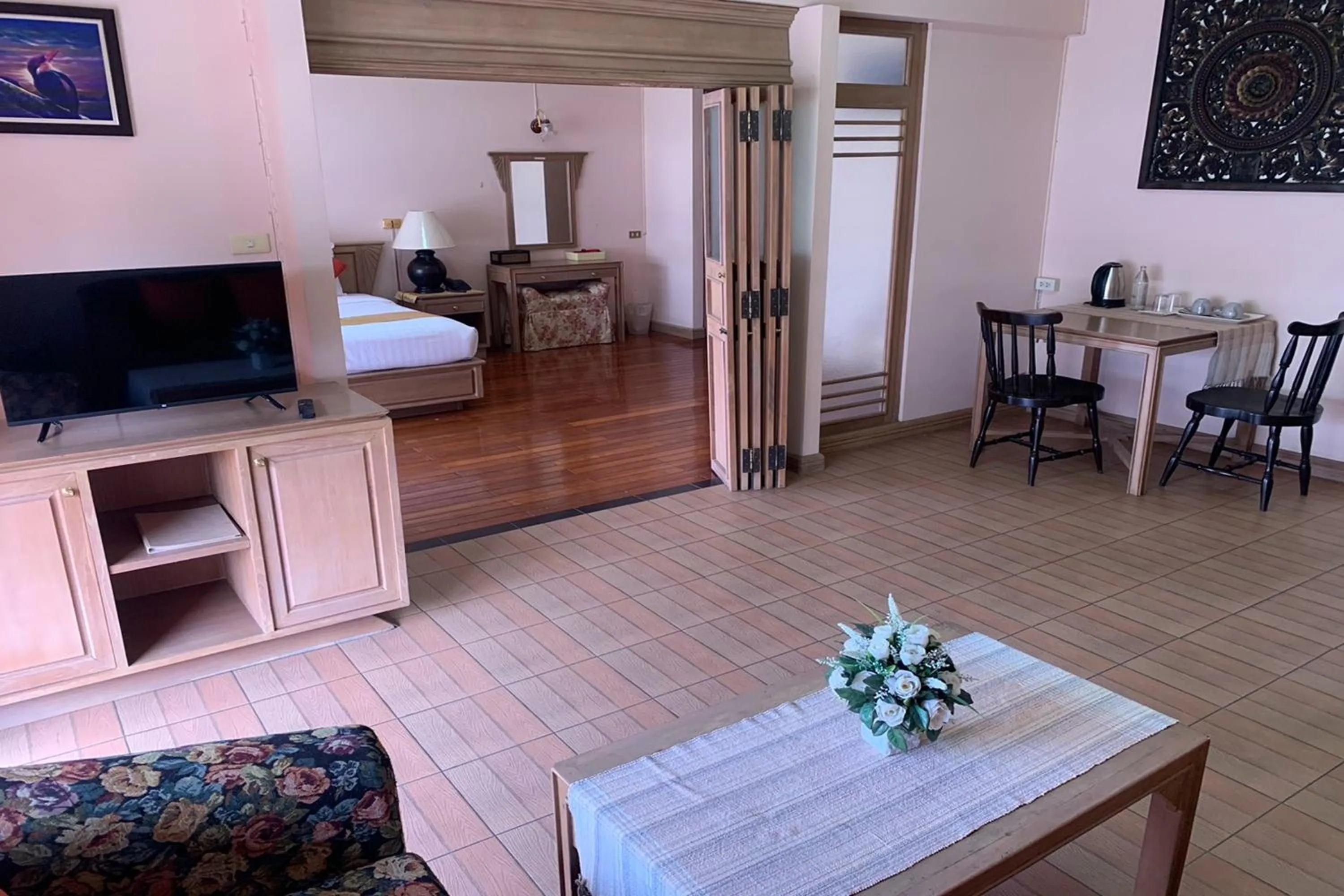 Photo of the whole room in Pin Hotel