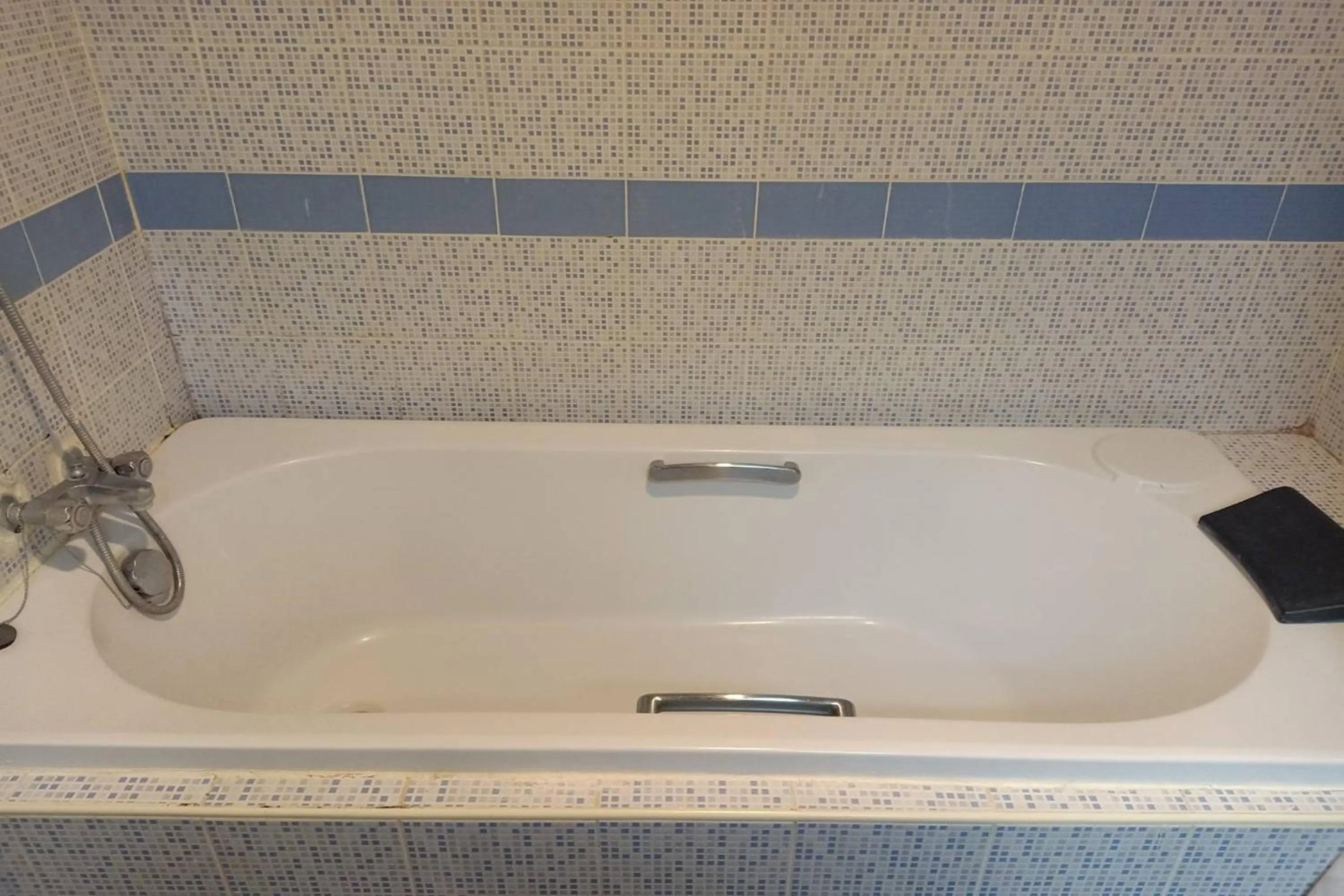 Bathroom in Pin Hotel