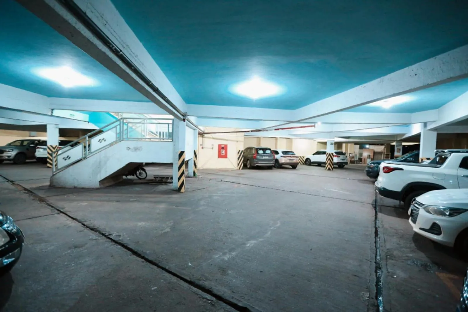 Parking in SERRA AZUL PLAZA HOTEL