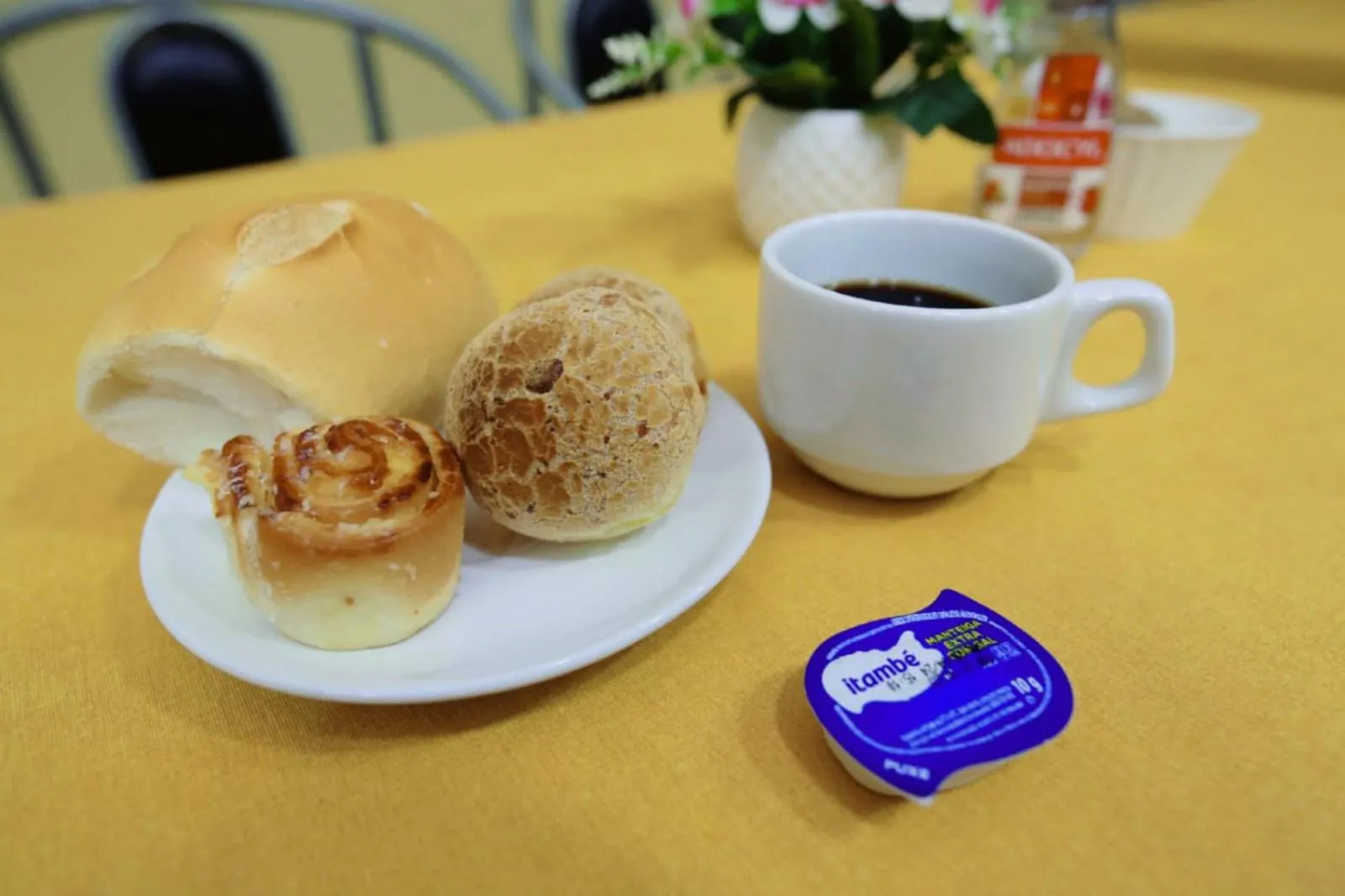 Breakfast in SERRA AZUL PLAZA HOTEL