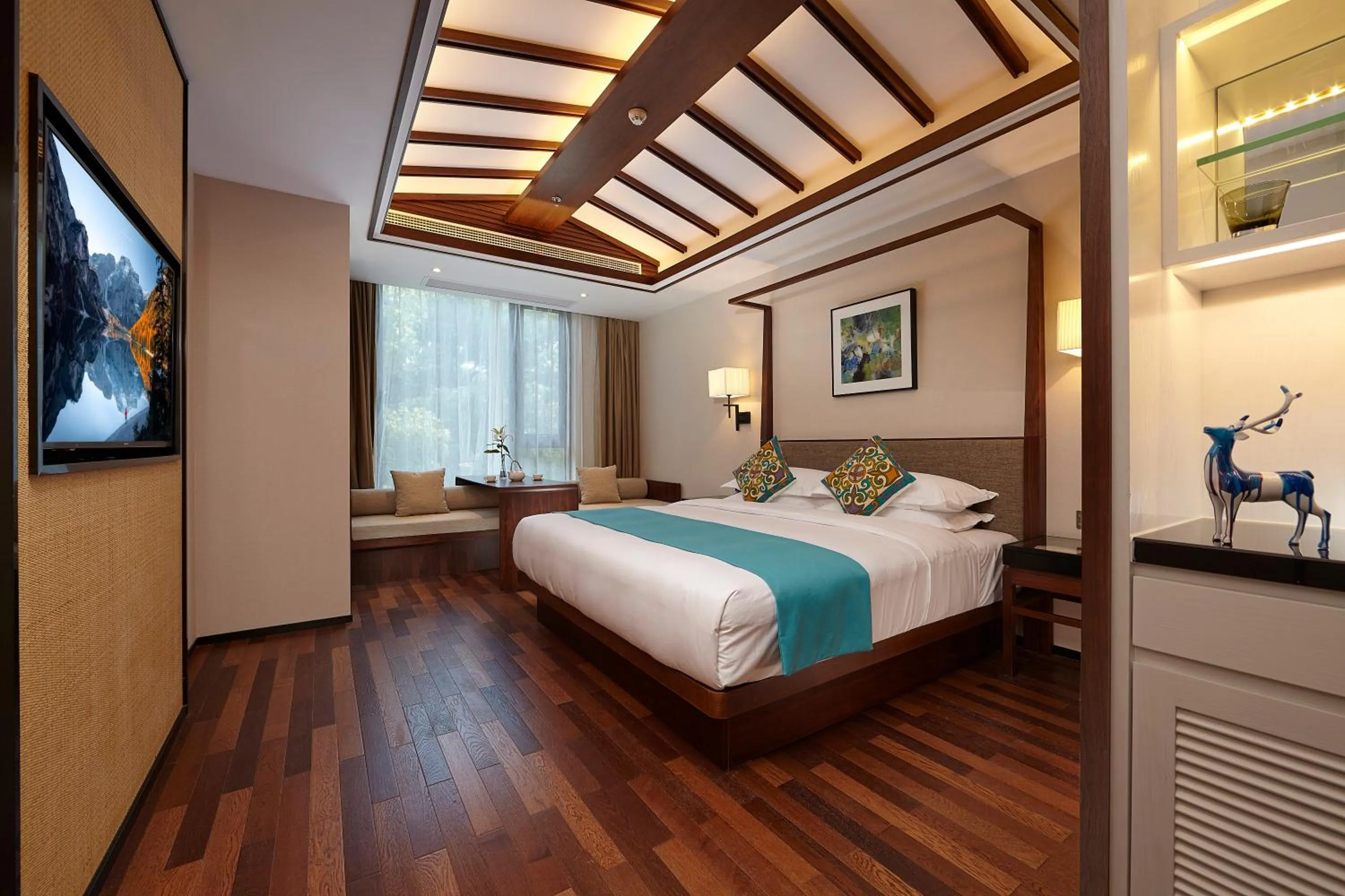 Photo of the whole room, Bed in SSAW Boutique Hotel Yangzhou