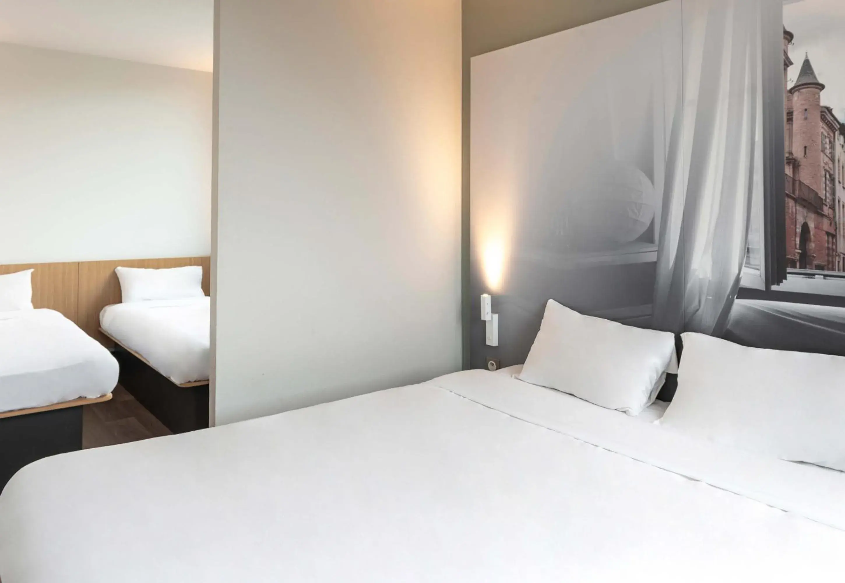 Quadruple Room in B&B HOTEL Toulouse Basso Cambo Quadruple Room in B&B HOTEL Toulouse Basso Cambo