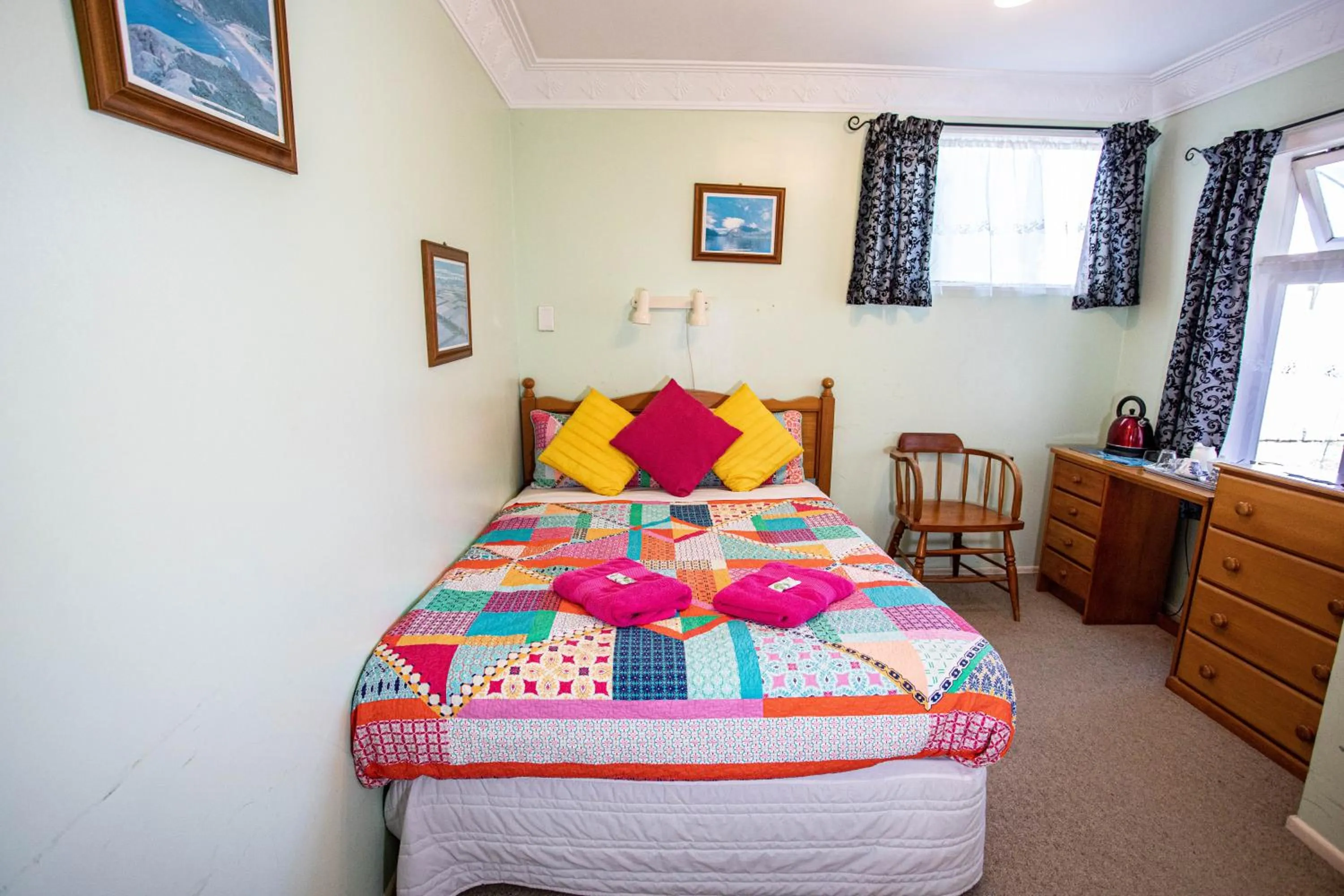 Bed in Richmond Guest House