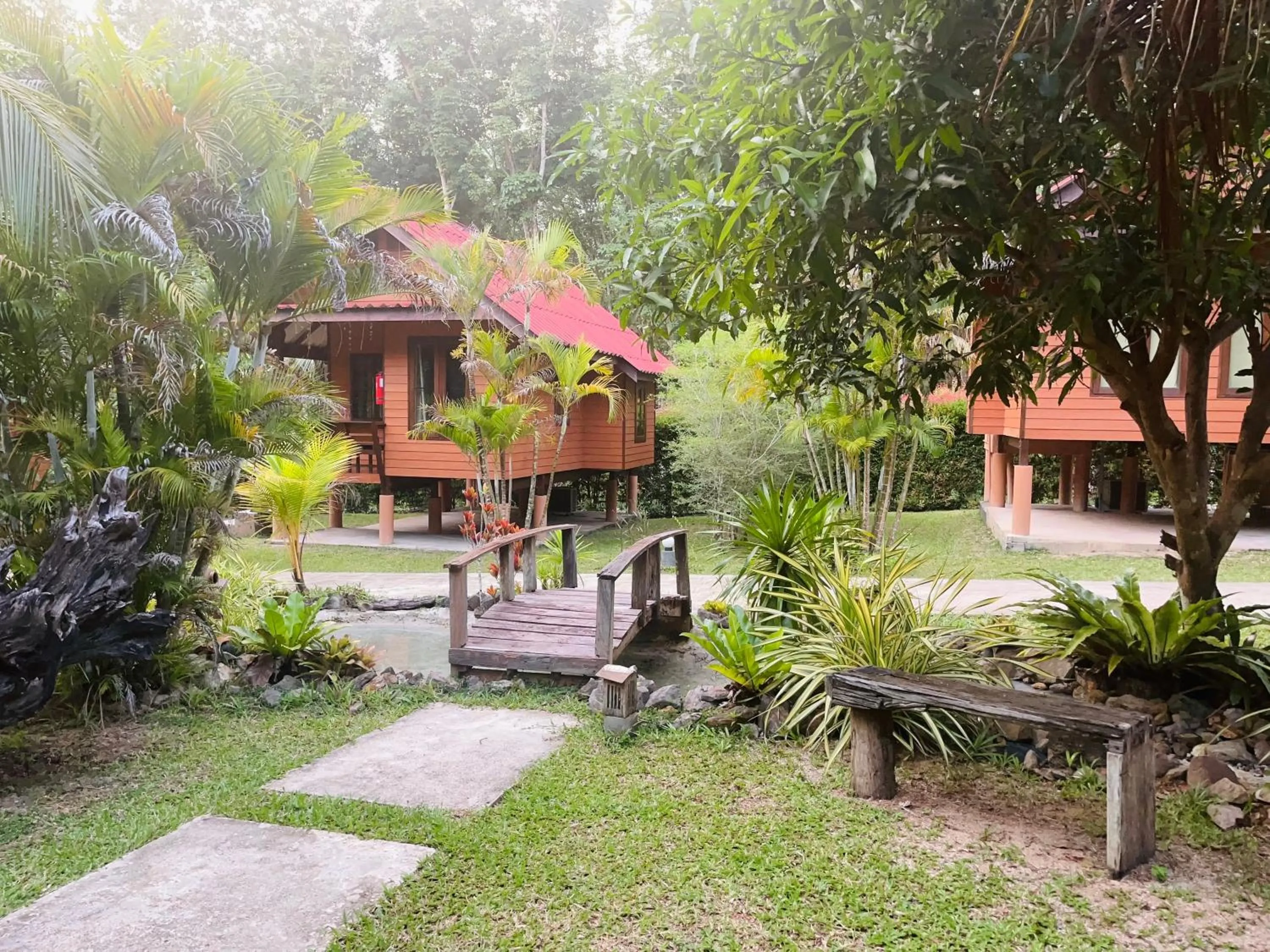 Garden in Najjamee Bungalows