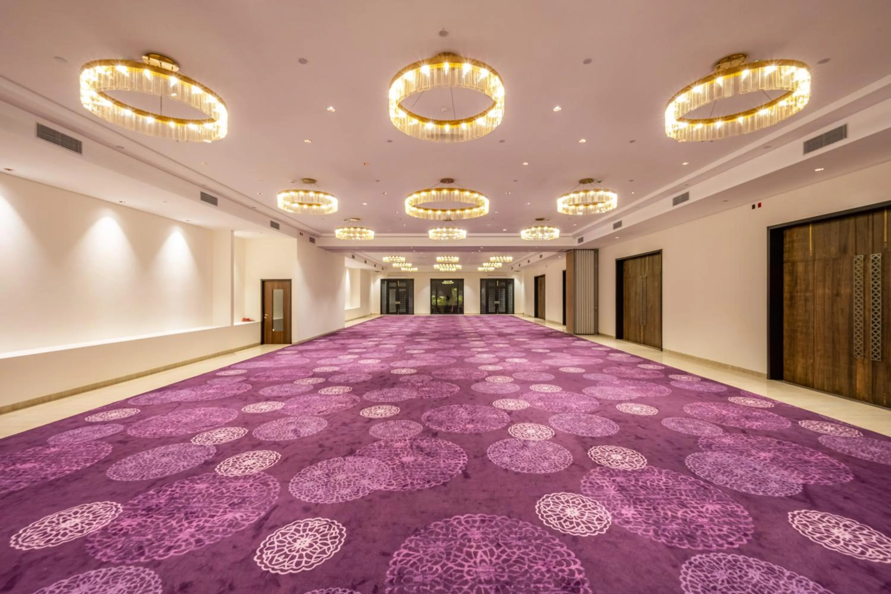 Silver Waves Resort & Spa - Daman