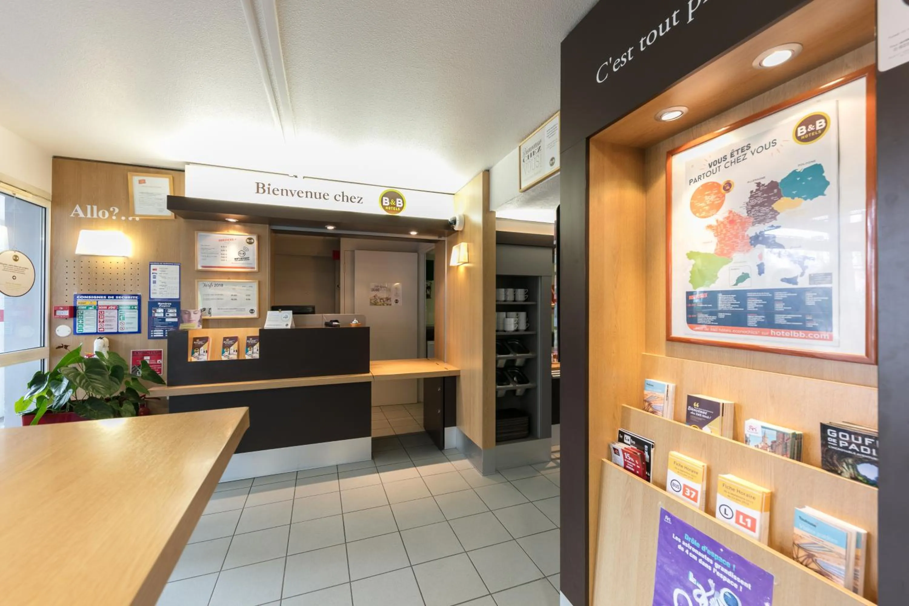 Lobby or reception in B&B HOTEL Toulouse Cité de l'Espace Mouchotte