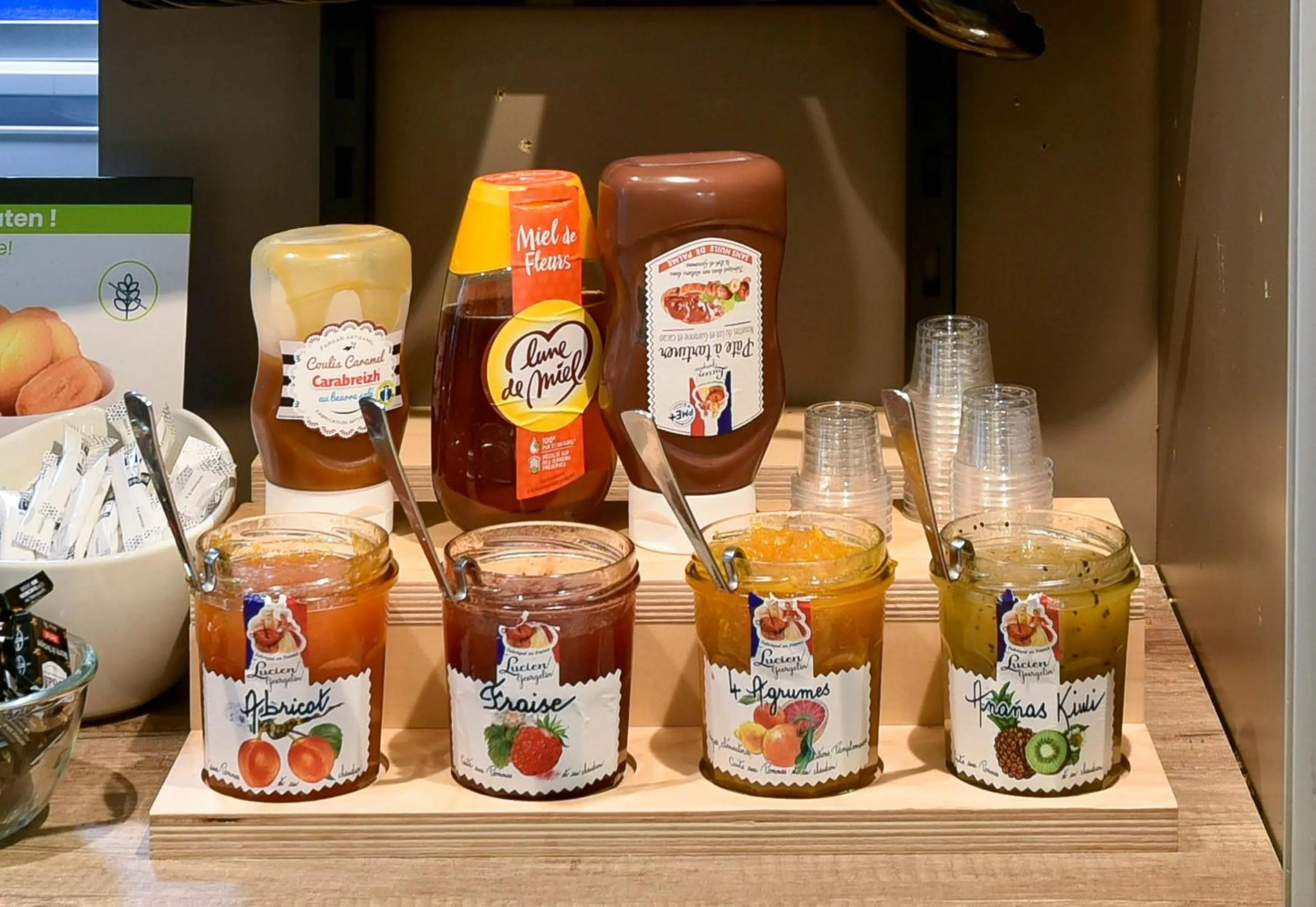 Breakfast in B&B HOTEL Toulouse Cité de l'Espace Mouchotte