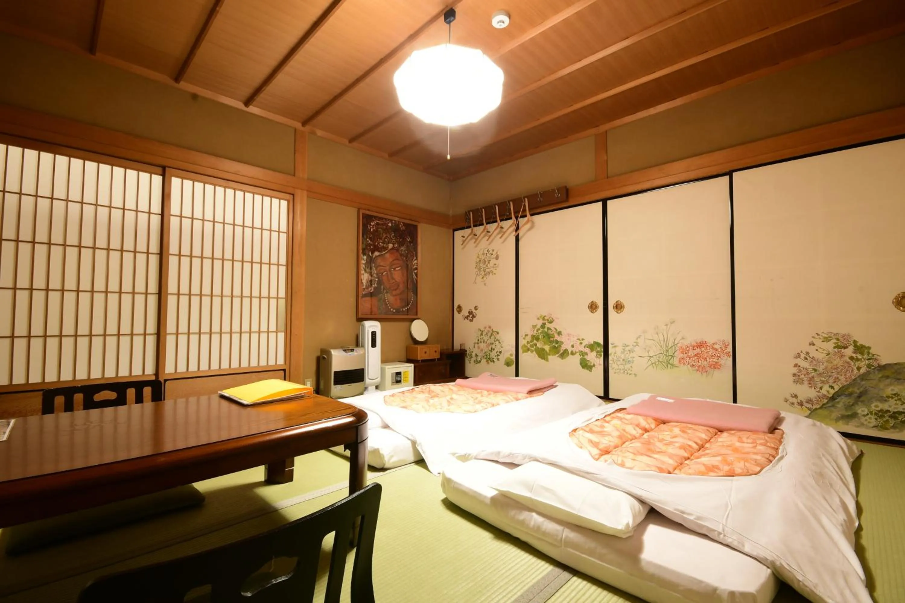 Bed in Koyasan Sanadabo Rengejoin