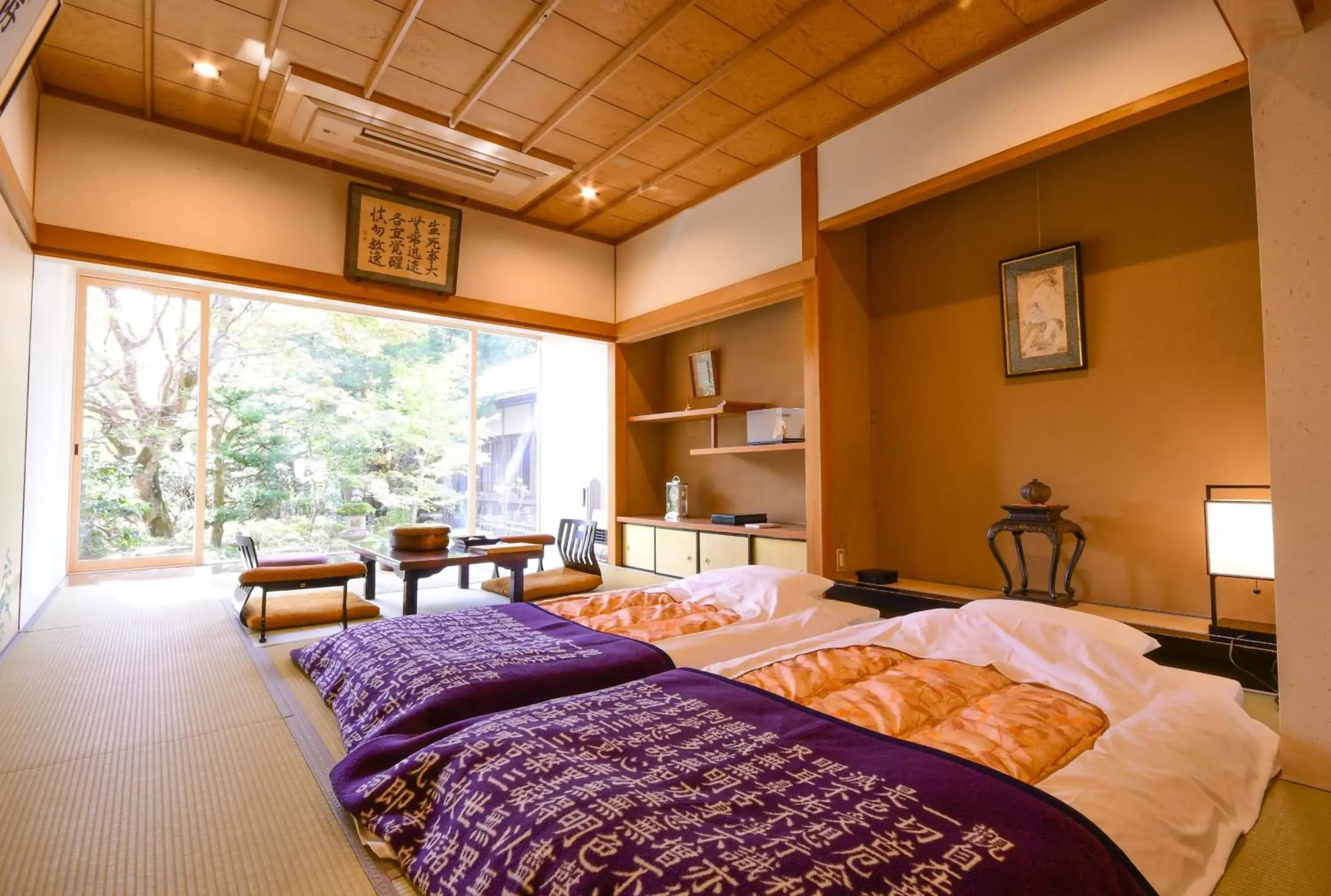 Deluxe Family Room - single occupancy in Koyasan Sanadabo Rengejoin Deluxe Family Room - single occupancy in Koyasan Sanadabo Rengejoin
