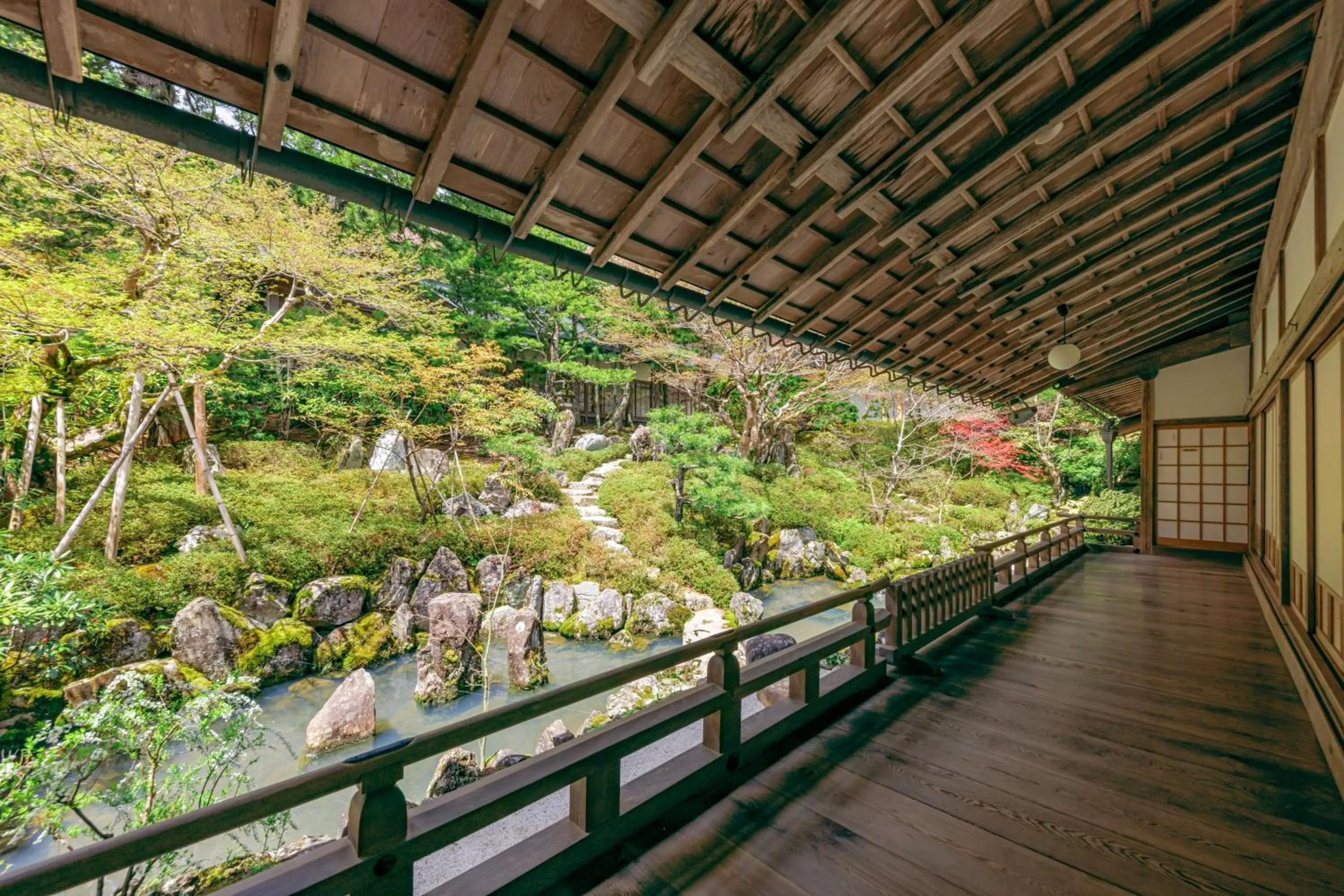 Day in Koyasan Sanadabo Rengejoin