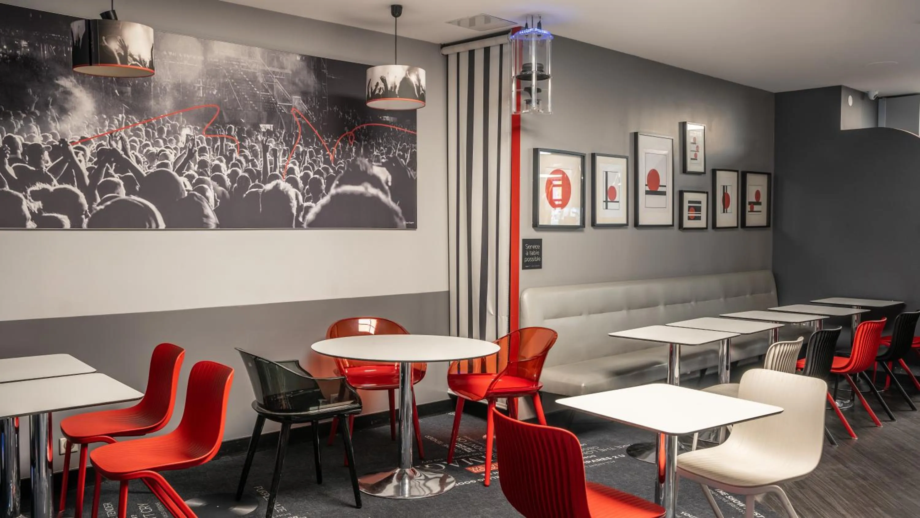 Breakfast in Hotel Inn Design Paris Place d'italie