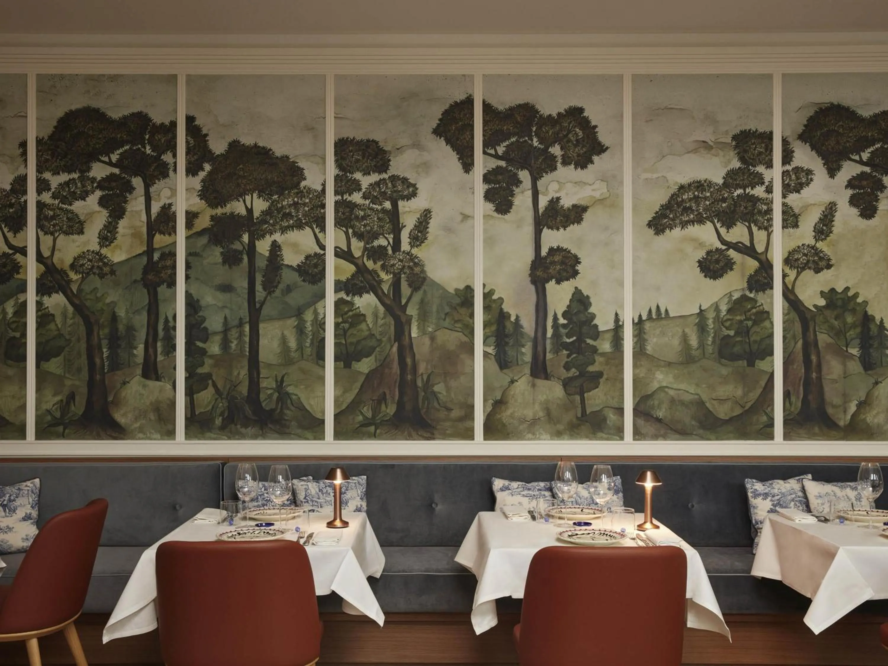 Restaurant/places to eat in Maison Delano Paris