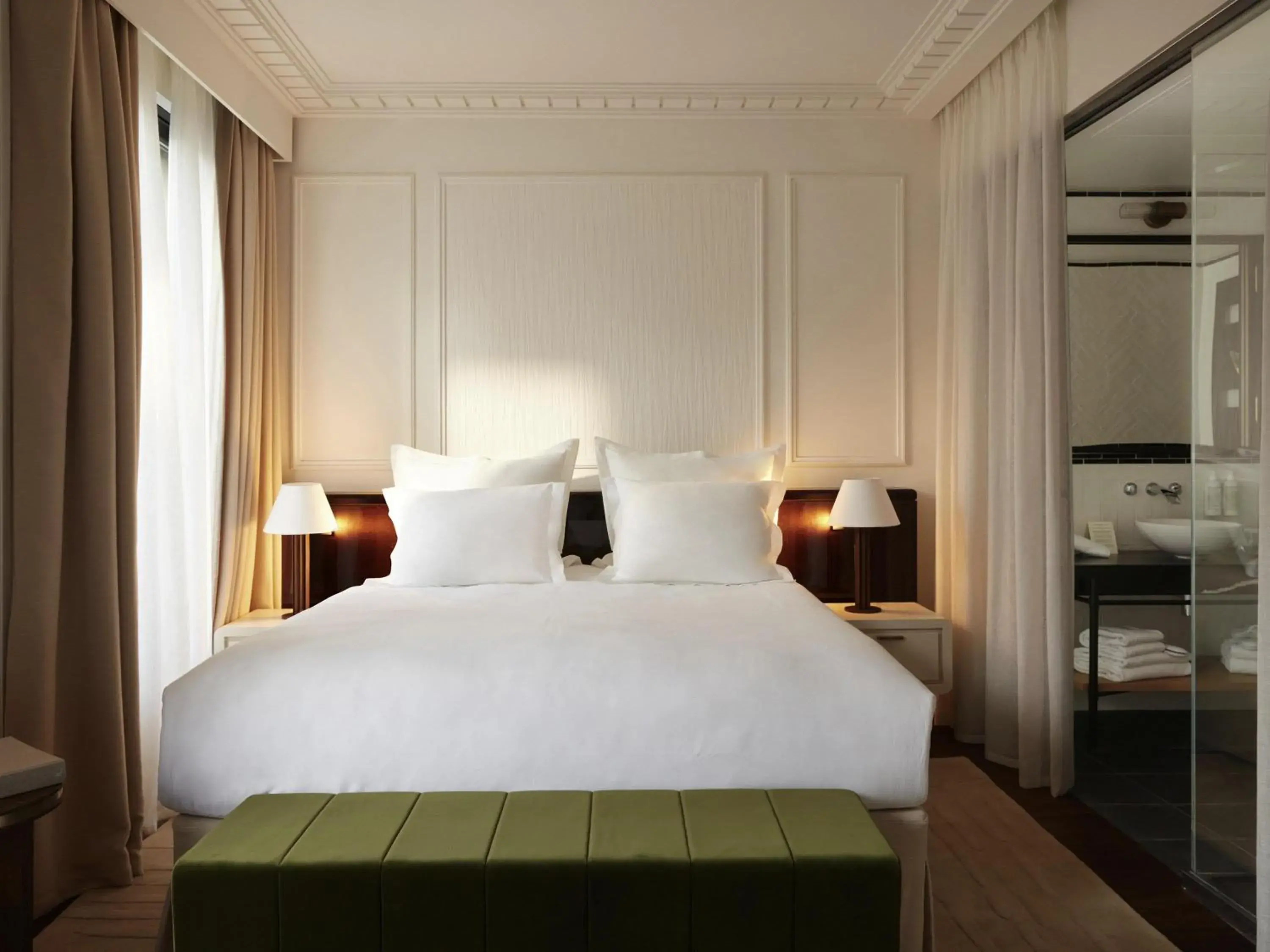 Deluxe Double or Twin Room in Maison Delano Paris Deluxe Double or Twin Room in Maison Delano Paris