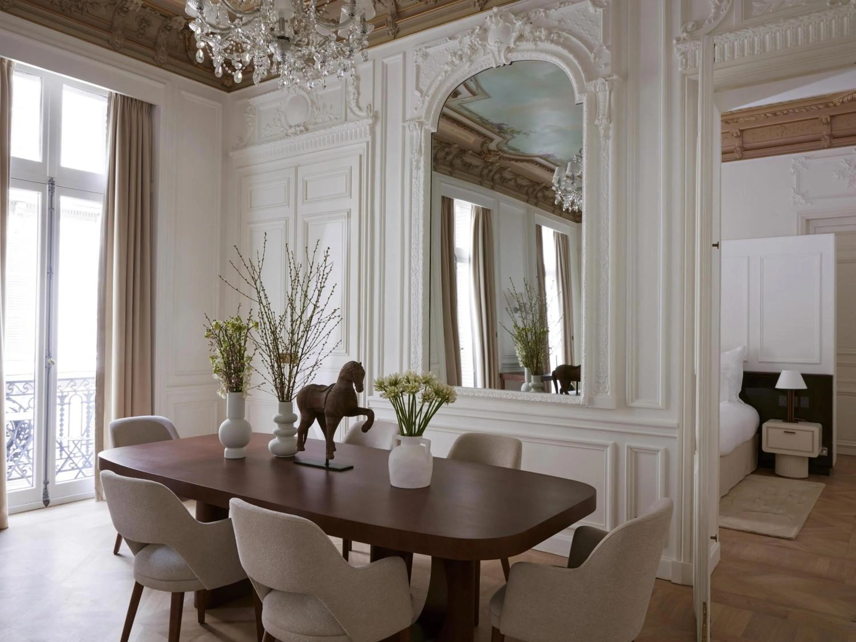 Bedroom in Maison Delano Paris