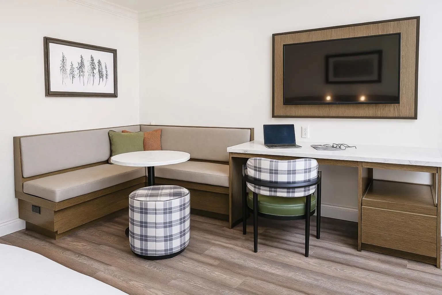 TV and multimedia in The Woodrose- NEWLY RENOVATED