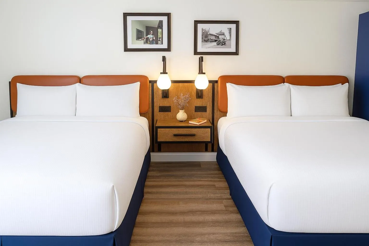 Bedroom, Bed in The Woodrose- NEWLY RENOVATED