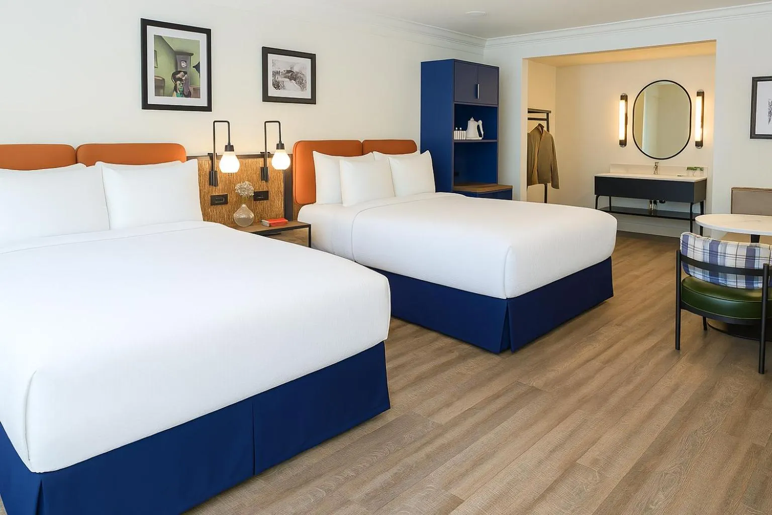 Bedroom, Bed in The Woodrose- NEWLY RENOVATED