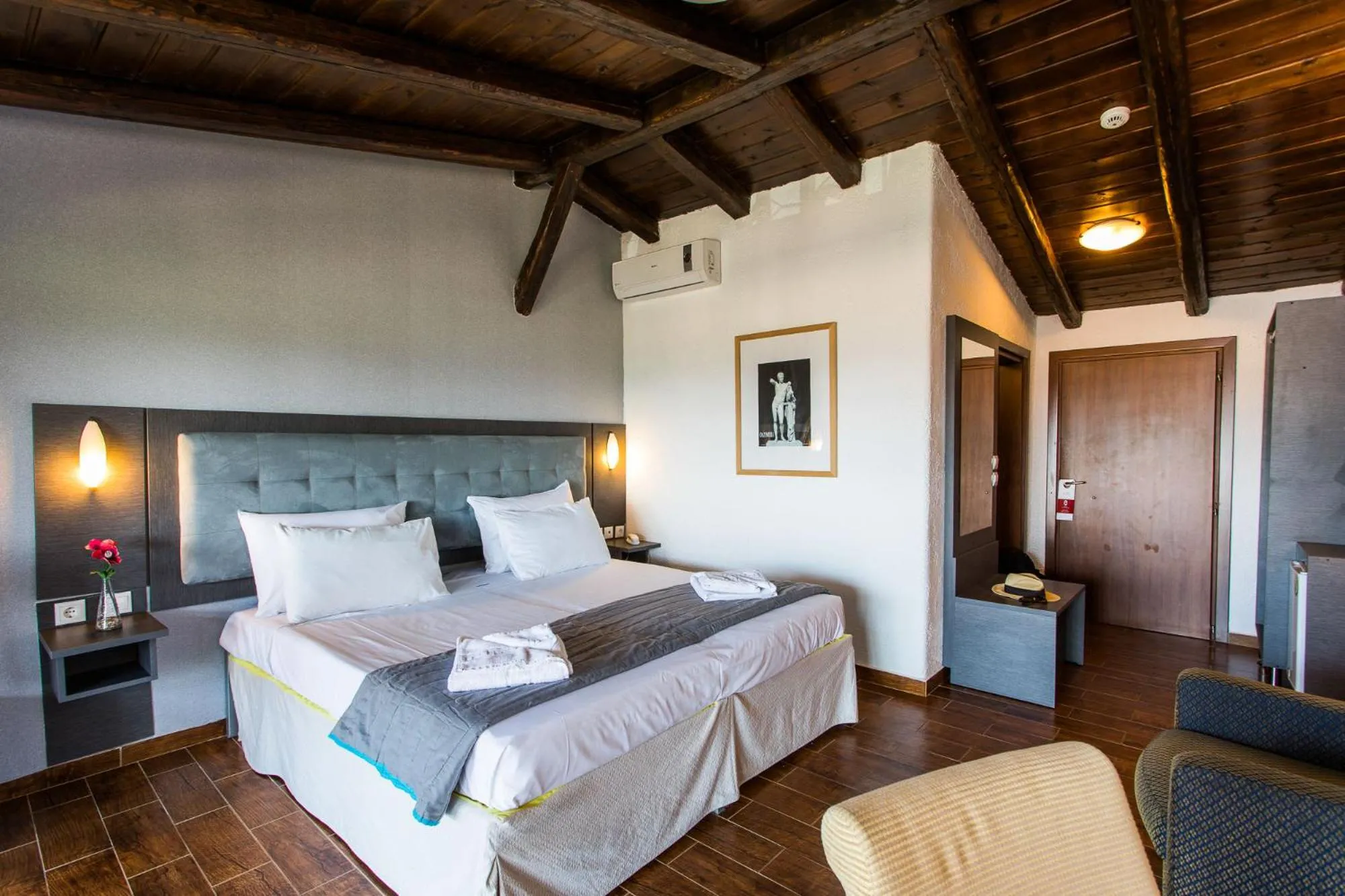 Photo of the whole room in Coral Blue Beach Hotel Gerakini