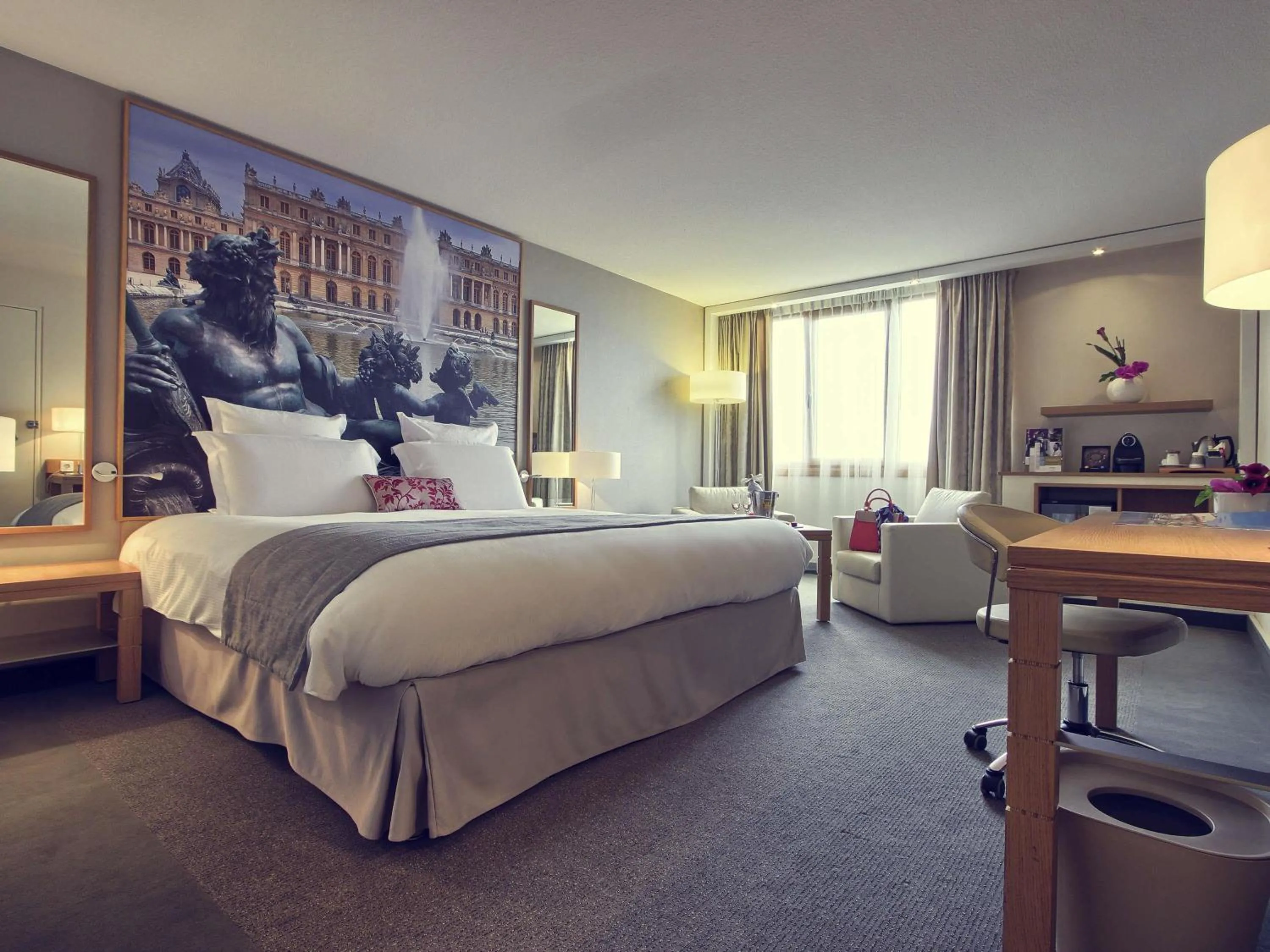 Bedroom, Bed in Mercure Paris Velizy