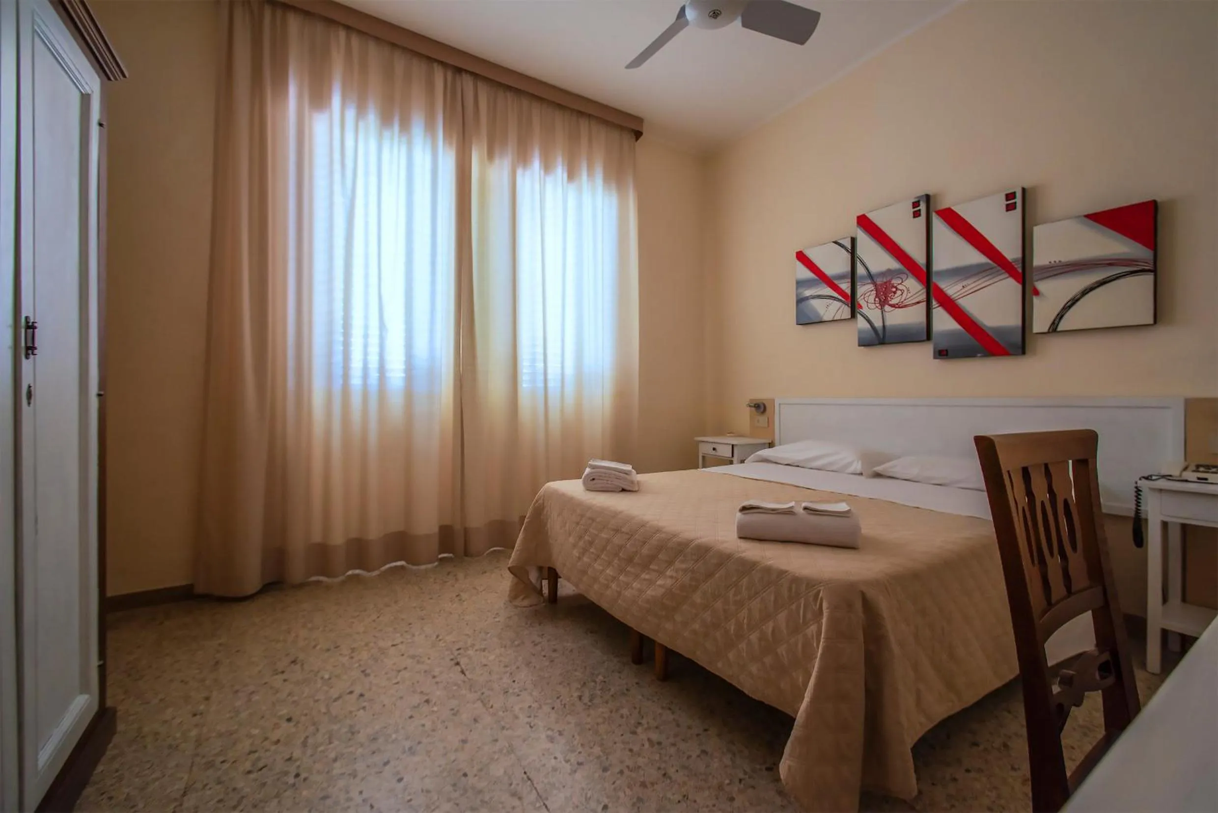 Photo of the whole room in Hotel Sabatino