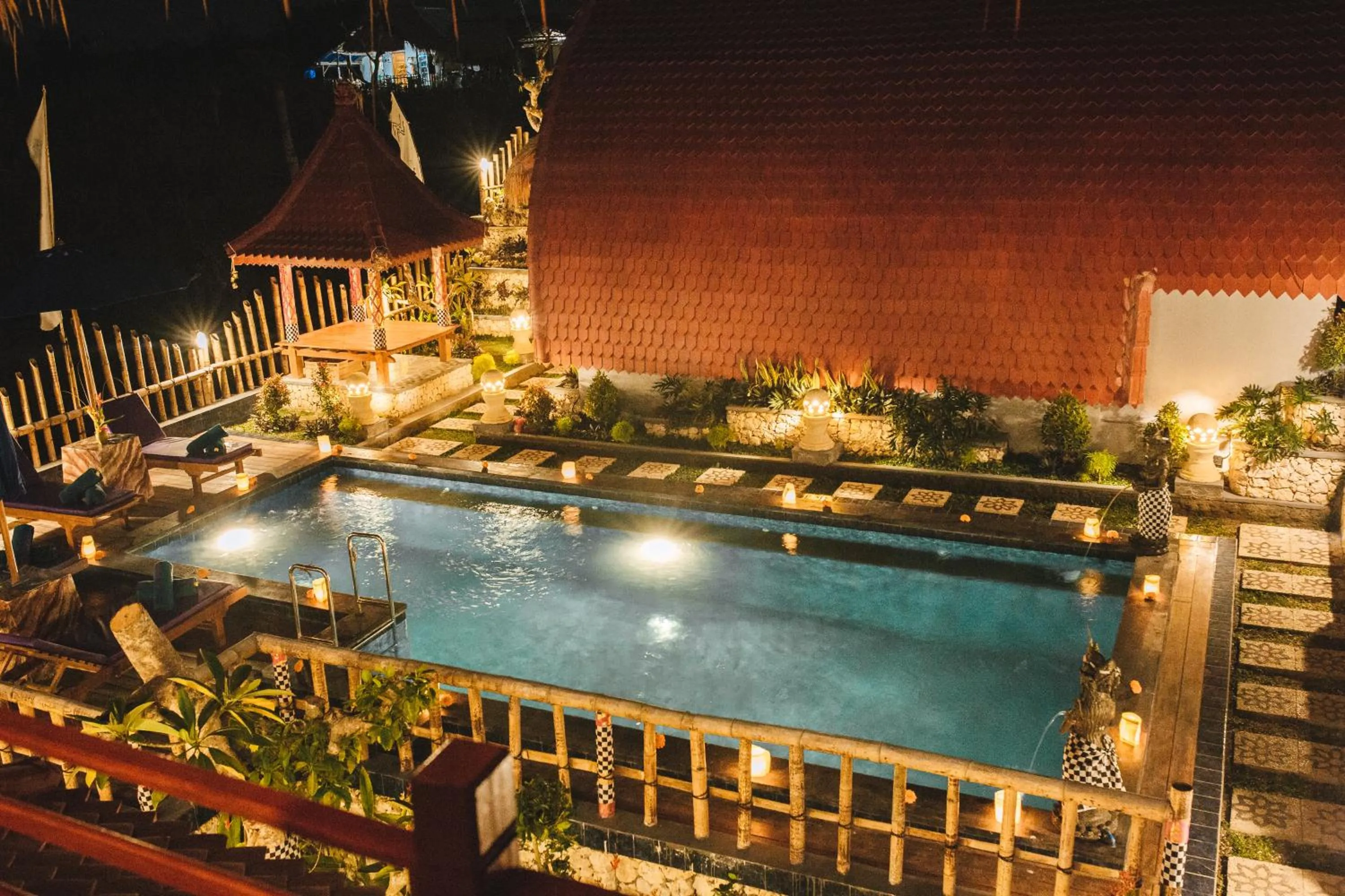 Swimming pool in Sentulan Garden
